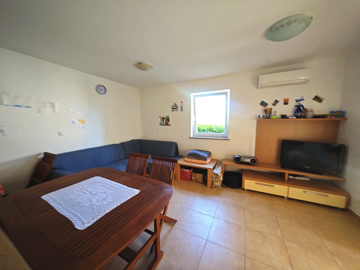 2 bedroom apartment in Dobrinj, Croatia – 103698