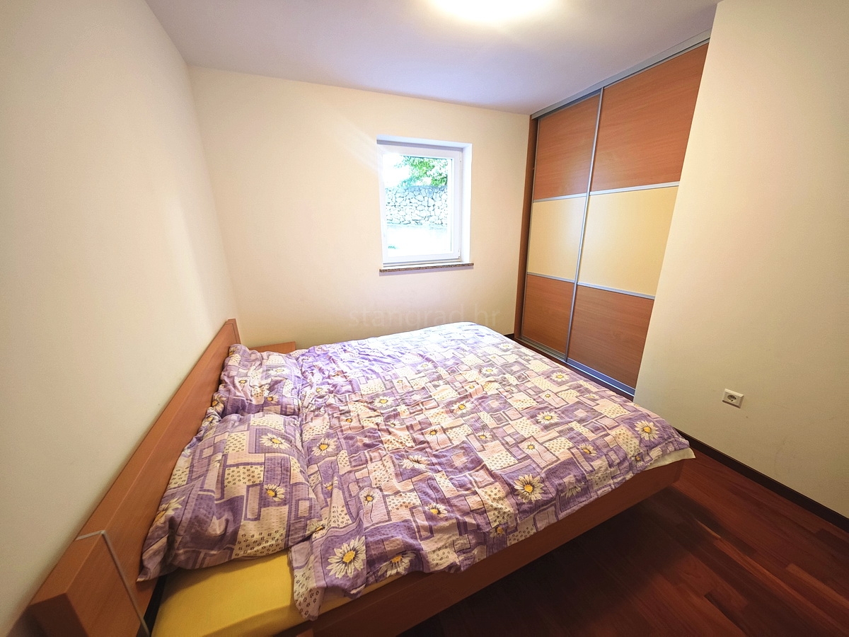2 bedroom apartment in Dobrinj, Croatia – 103698