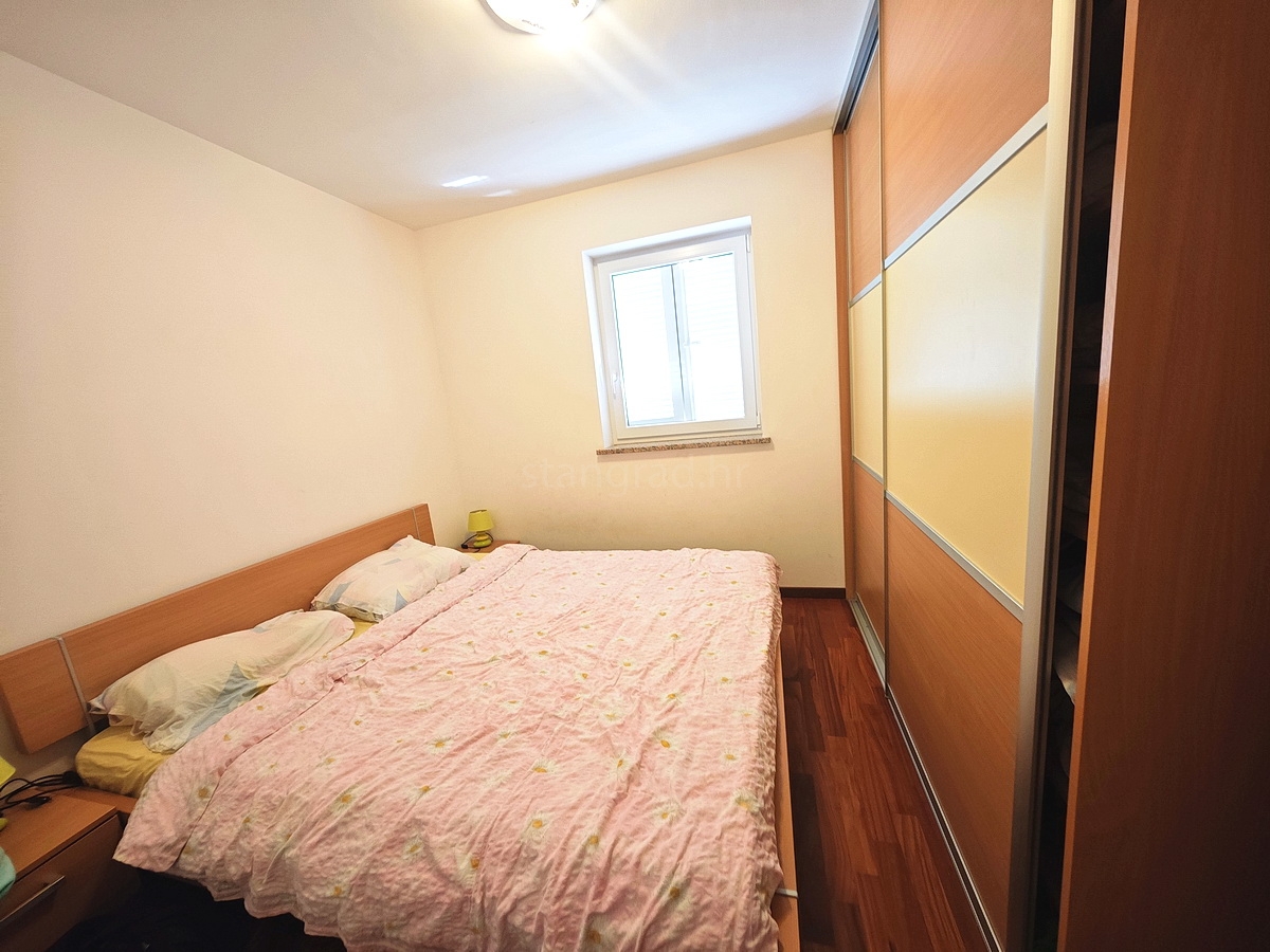 2 bedroom apartment in Dobrinj, Croatia – 103698