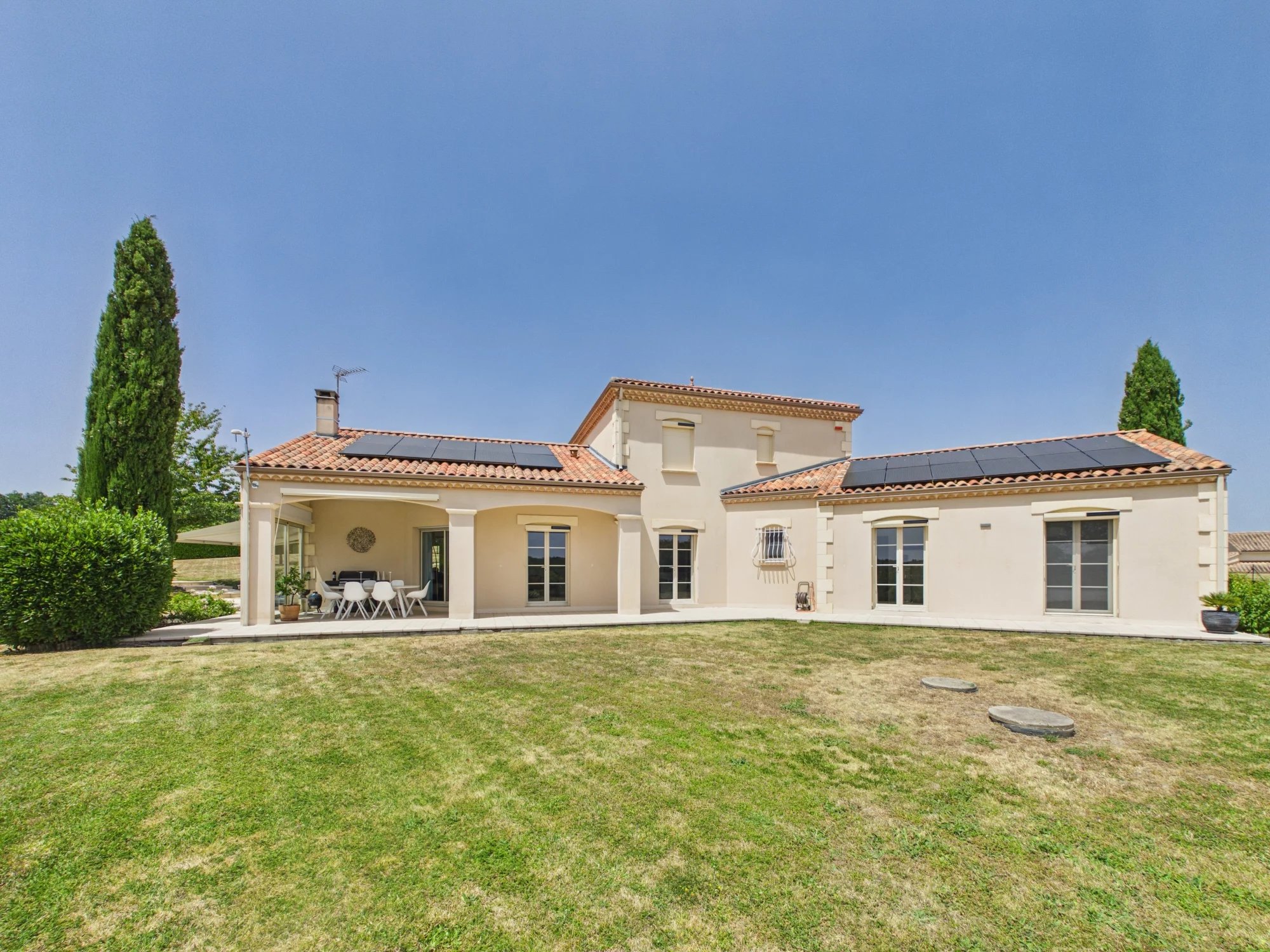 Exceptional Contemporary Villa with Pool, Countryside Views and Energy Efficiency, Nouvelle-Aquitaine – France – BVI86099