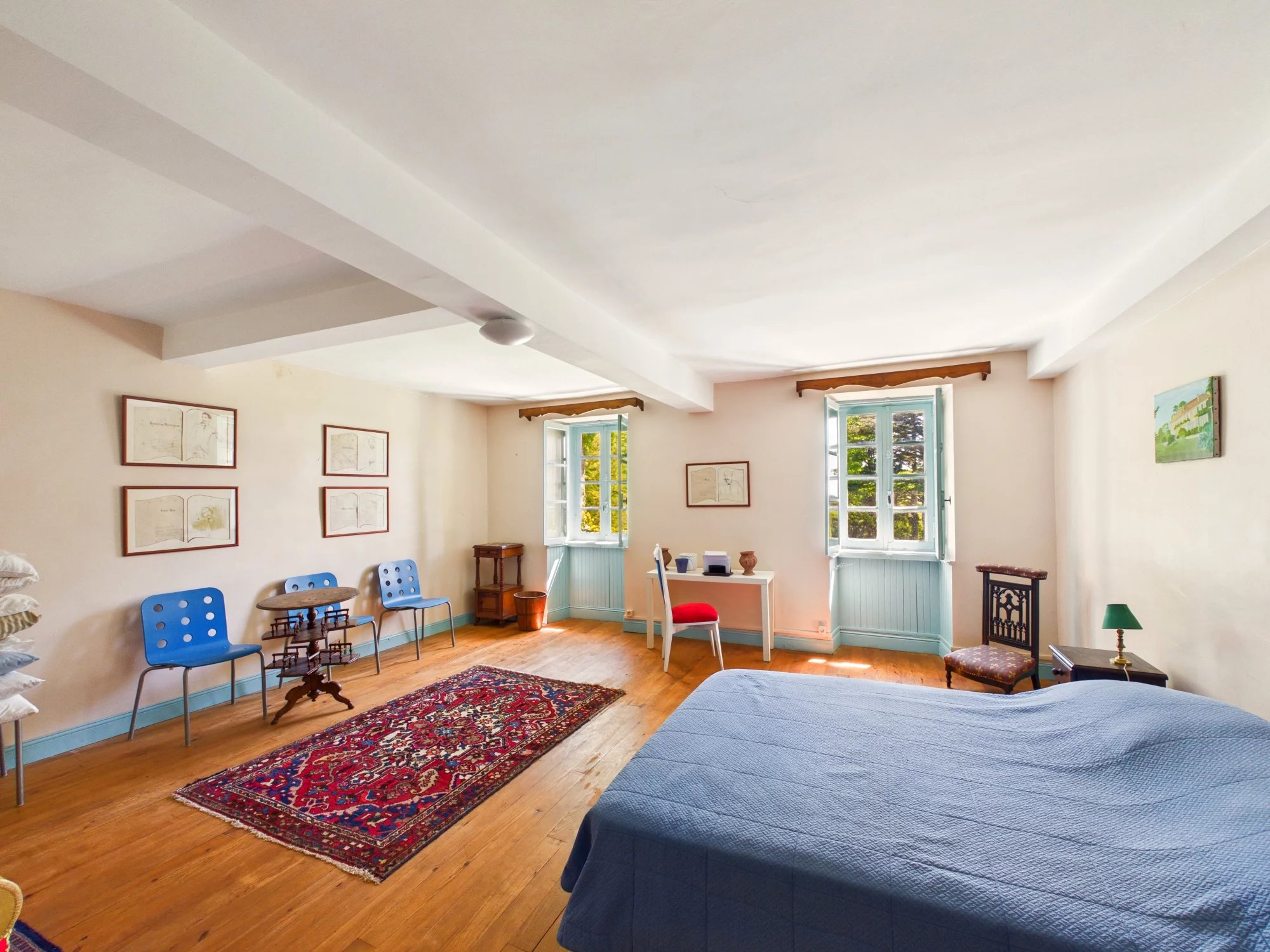 Elegant Estate with Manor House and 4 other dwellings in 10 hectares of land in the the Black Mountain area, Midi-Pyrénées – France – BVI67010