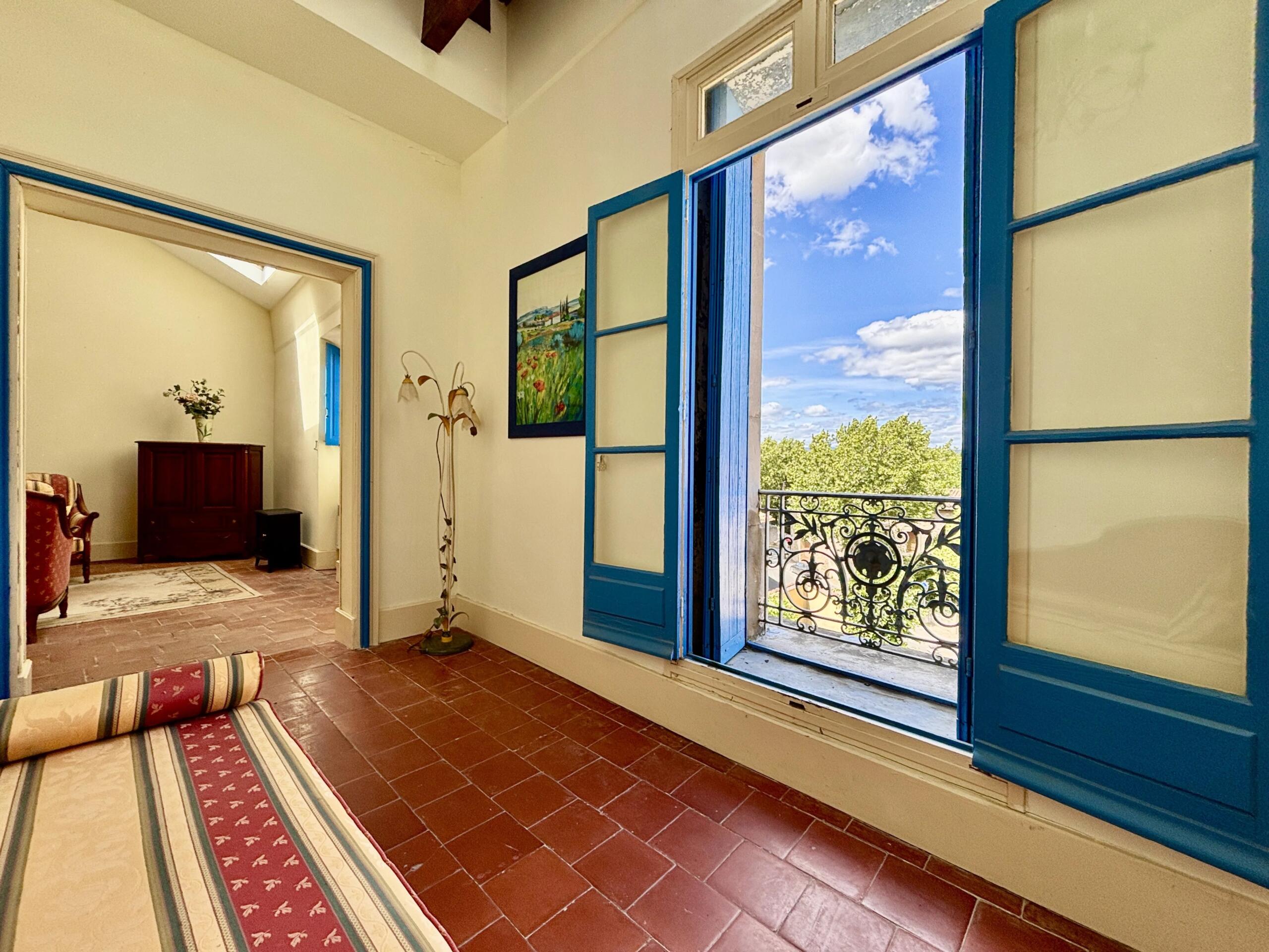 Beautiful Character Apartment set within a historic Château, Languedoc-Roussillon – France – BVI86033