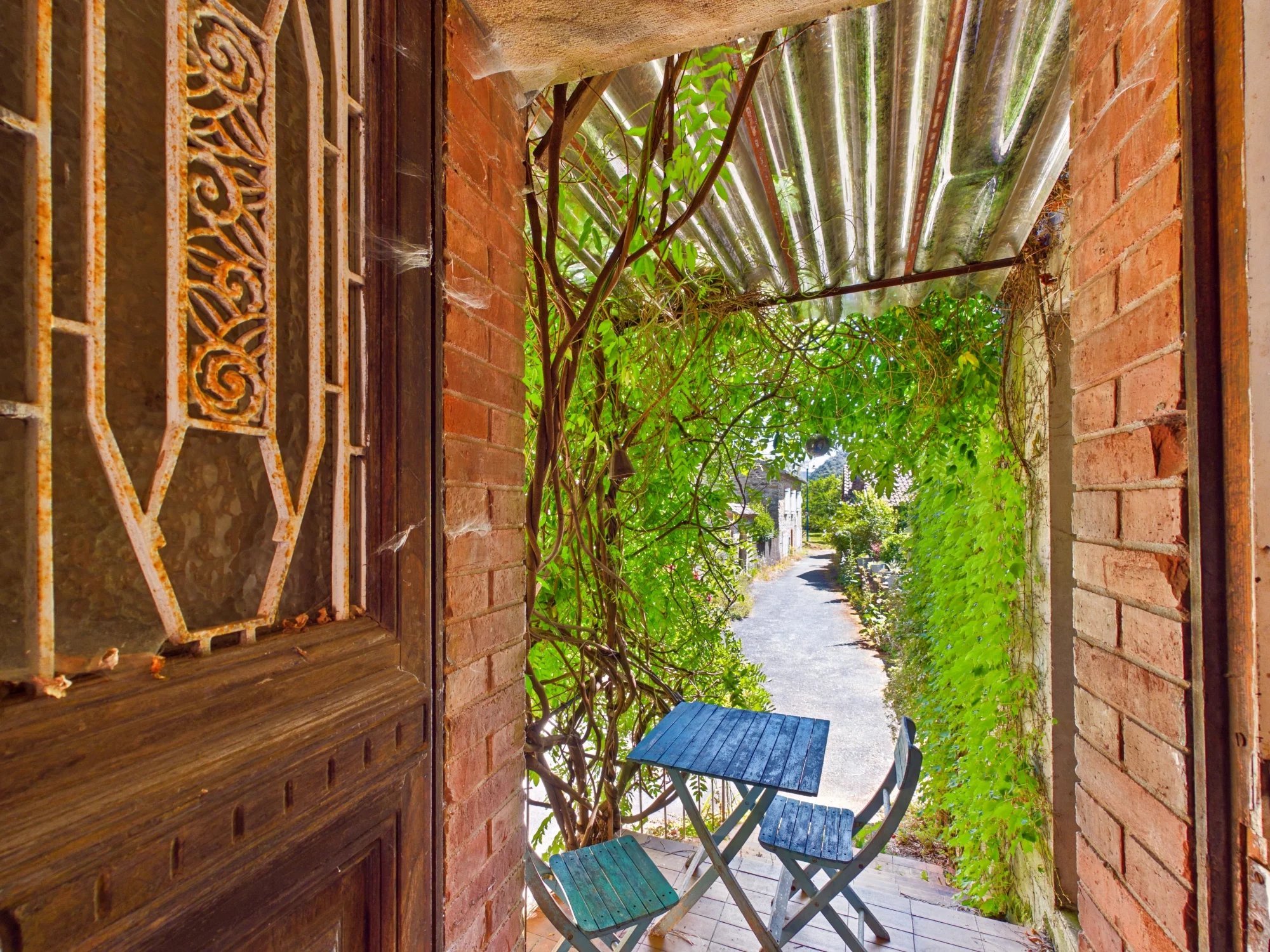 Charming village property with riverside location, Midi-Pyrénées – France – BVI85589