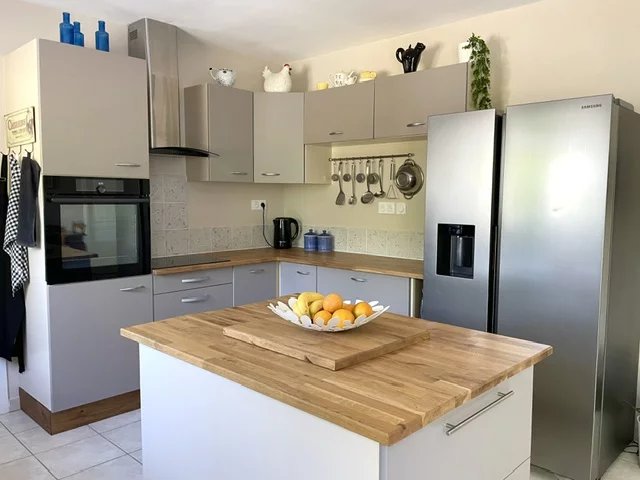 Exquisite bungalow in Oradour-sur-Vayres, Limousin – France – BVI86081