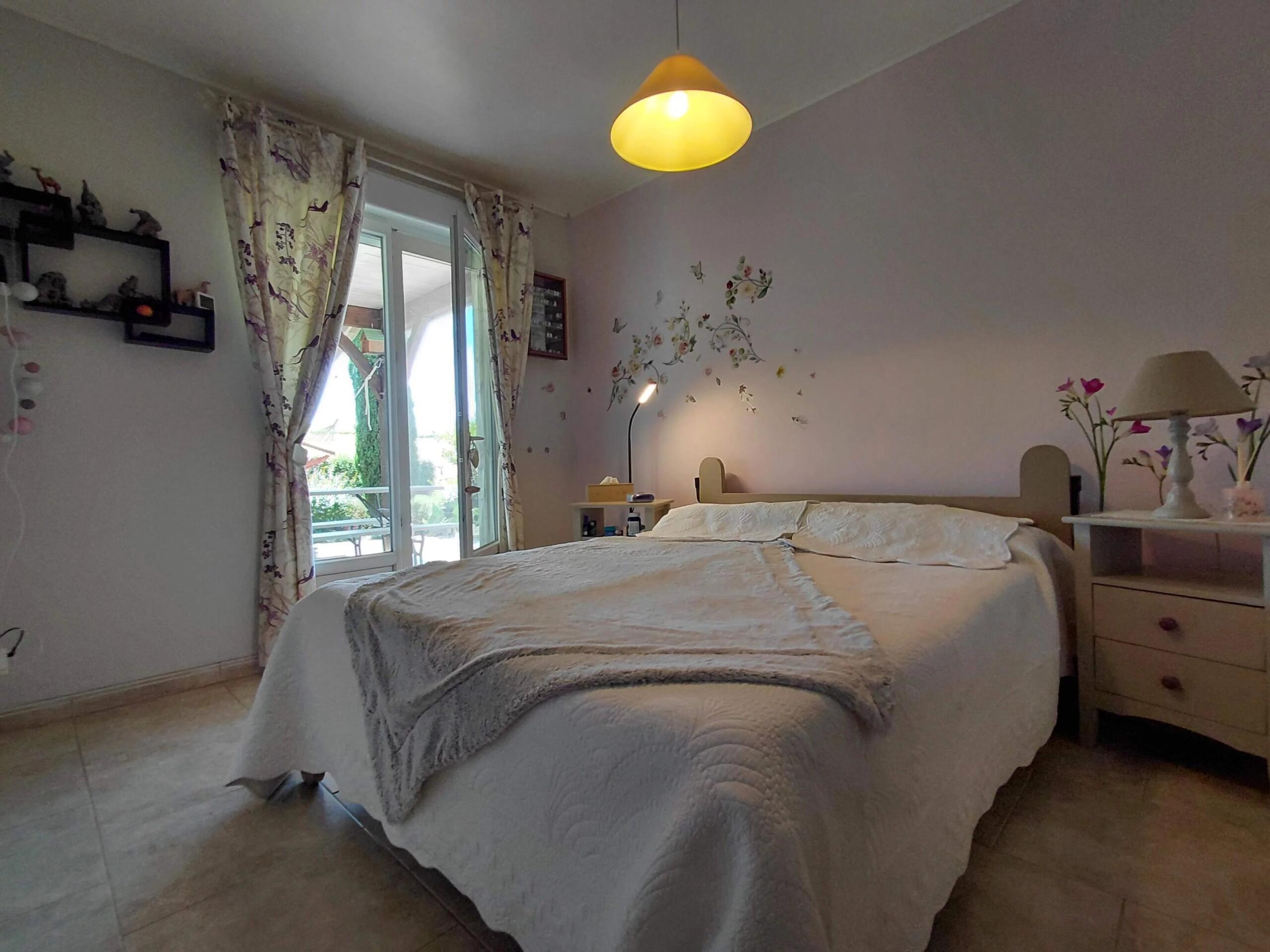 Single-storey house with double garage, workshop and 1200 m² of land, Aquitaine – France – BVI86111