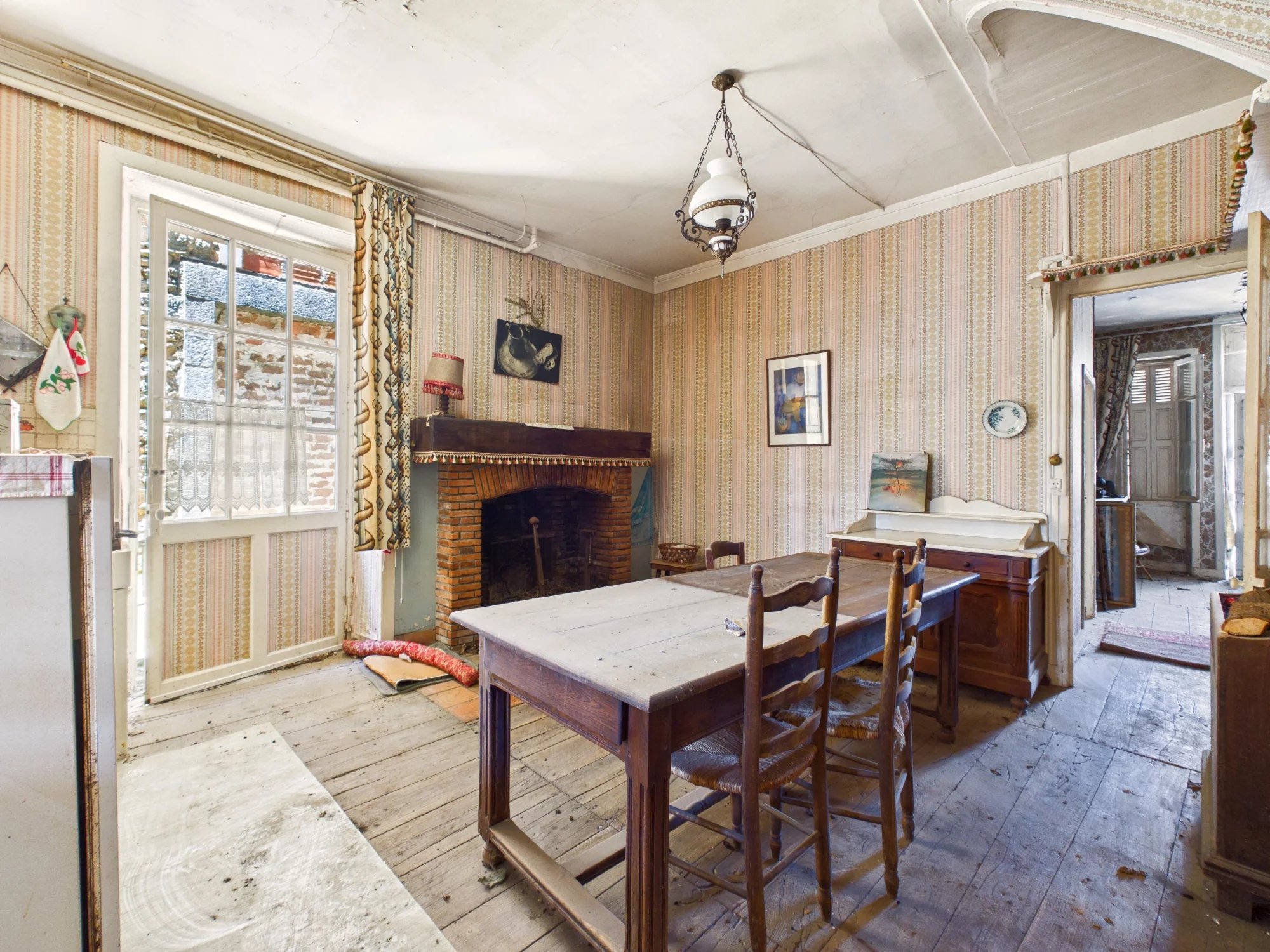 Character-filled home, brimming with charm, Aquitaine – France – BVI83856