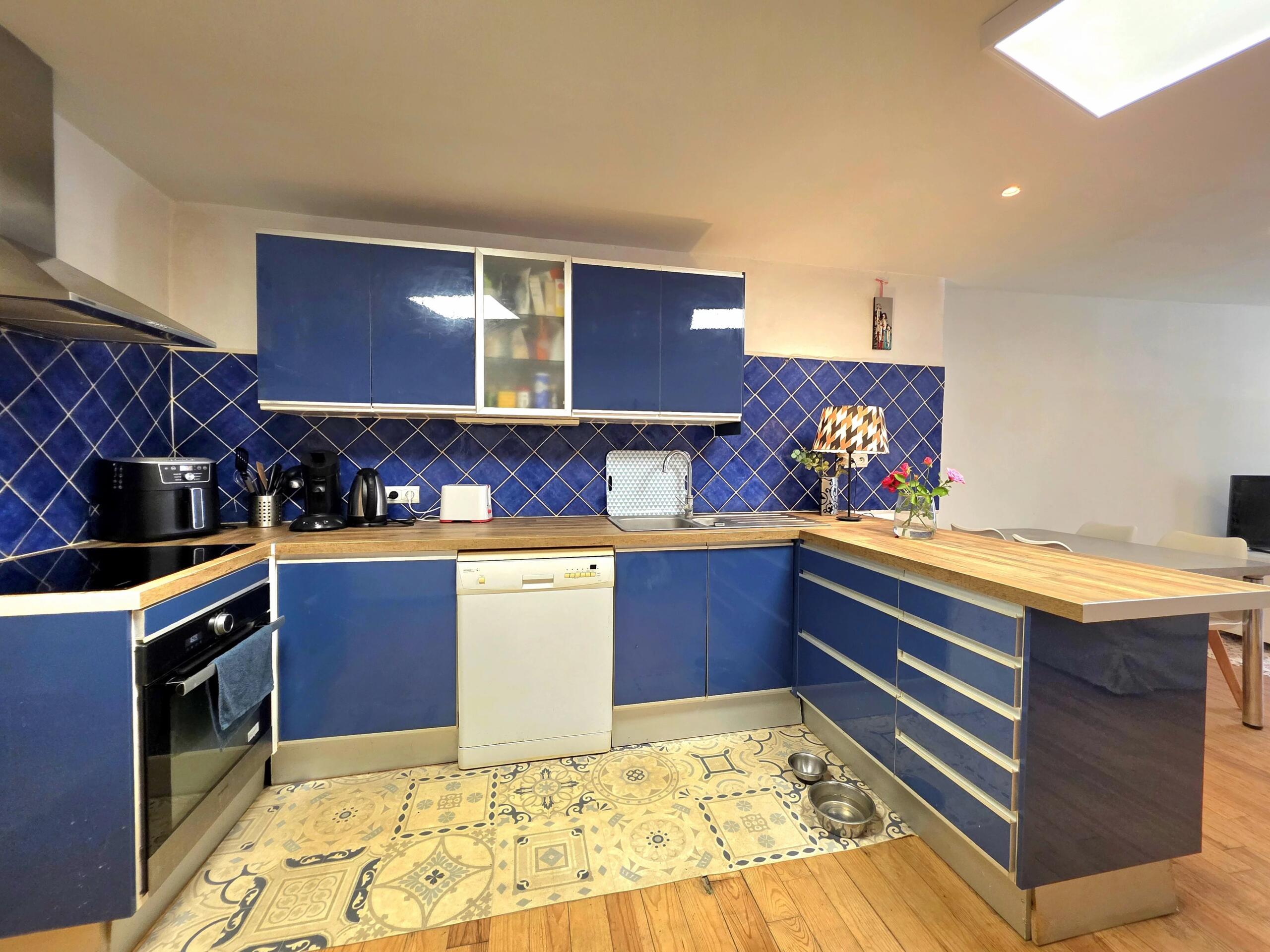 Charming Townhouse with Courtyard in the Heart of Eymet, Aquitaine – France – BVI86318