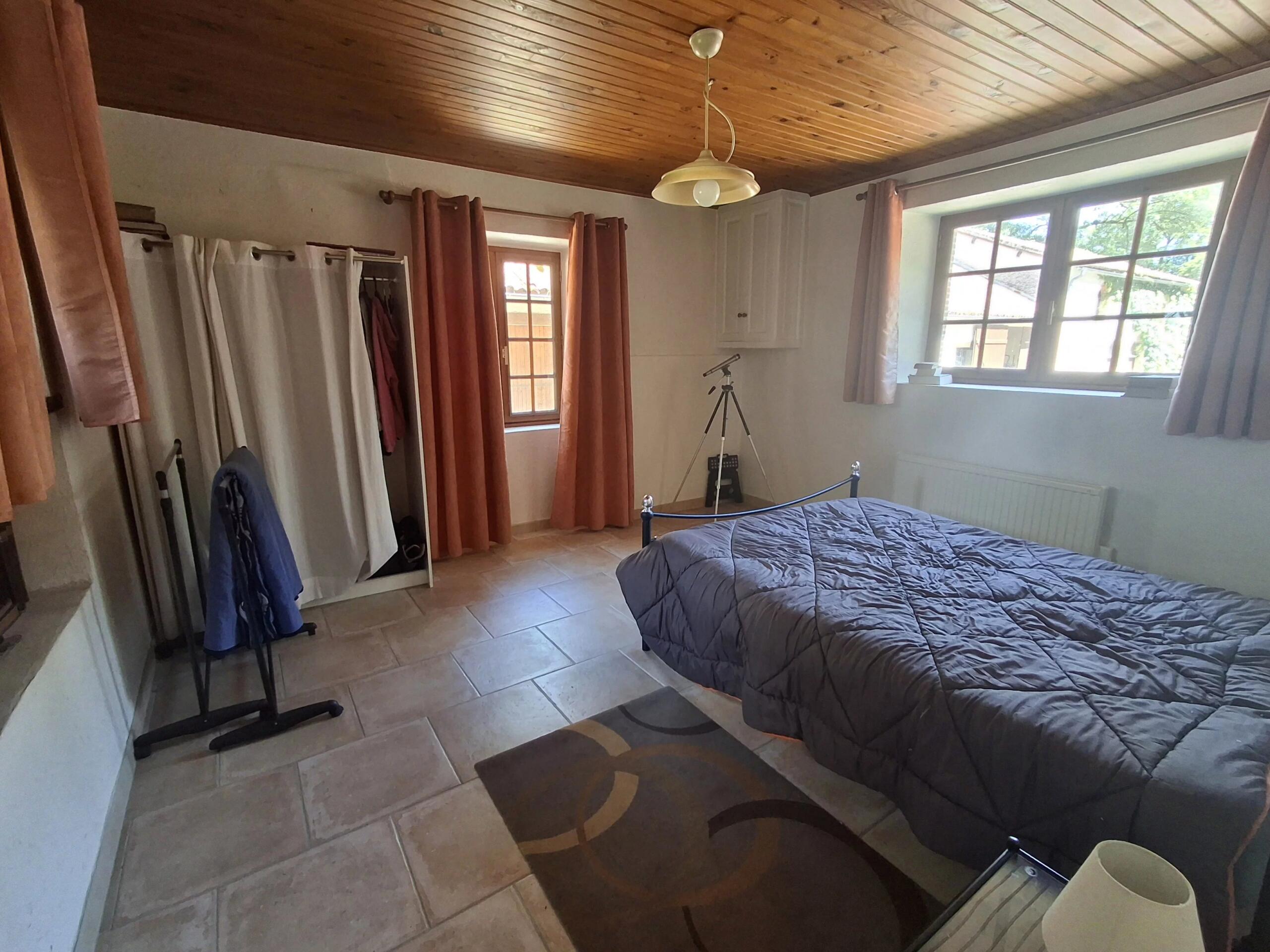 2 Farmhouses, numerous outbuildings and 28 hectares / 70 acres in beautiful setting, Poitou-Charentes – France – BVI86350