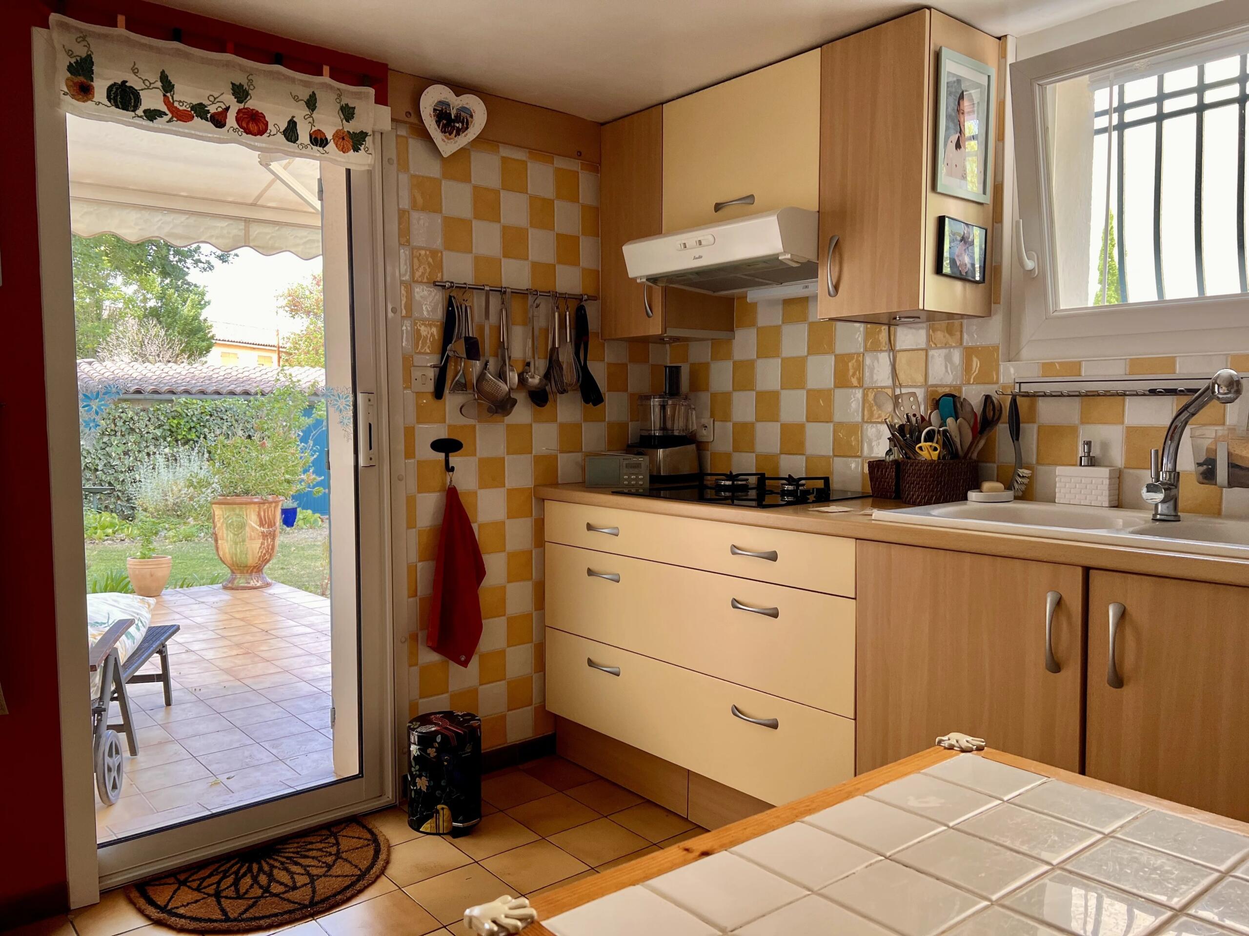 Elegant family home near the heart of Carcassonne, Languedoc-Roussillon – France – BVI86209