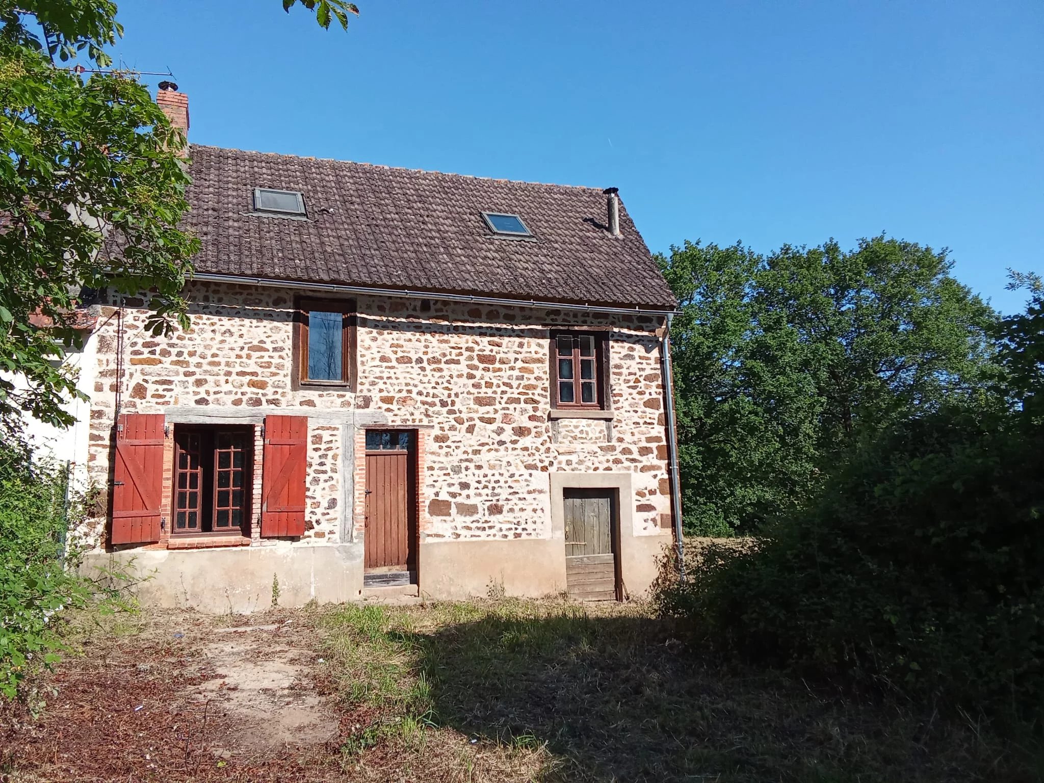 Hamlet house with garage and large garden, Centre – France – BVI85691