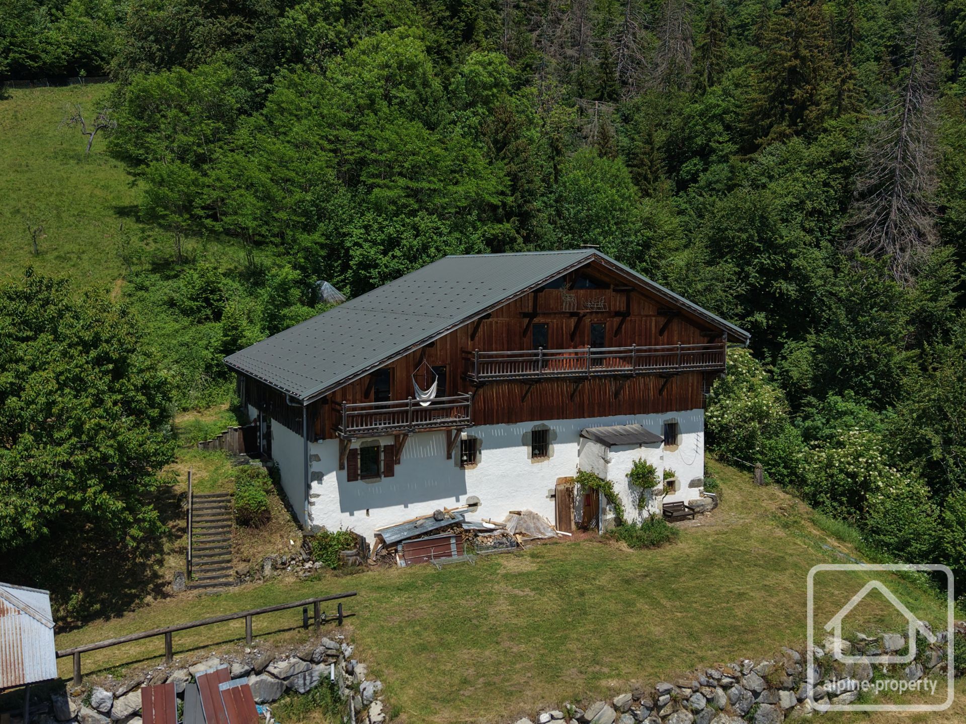 A Rare, Historic Farmstead With Large Grounds, And Breathtaking Views. – LAGRANGENEUVE