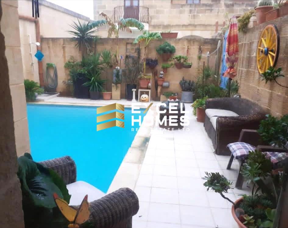 3 bedroom Farmhouse in Qala, Malta – 68911