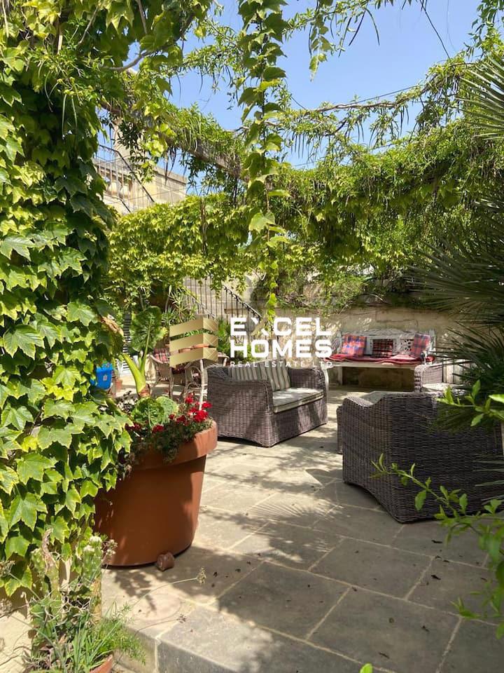 7 bedroom Palazzo in Zebbug, Malta – 68907