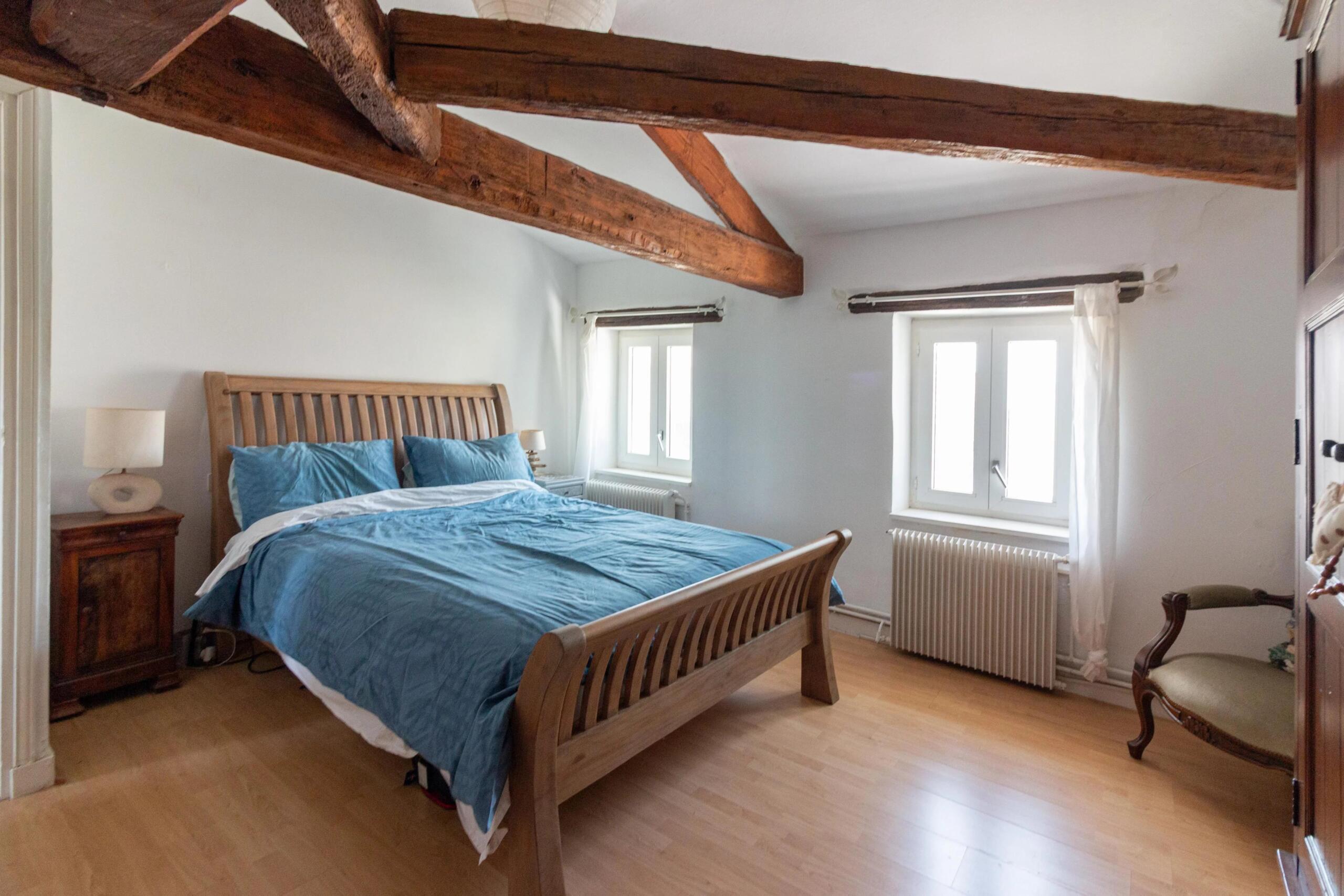Spacious stone house with pool and outbuilding, Poitou-Charentes – France – BVI82955