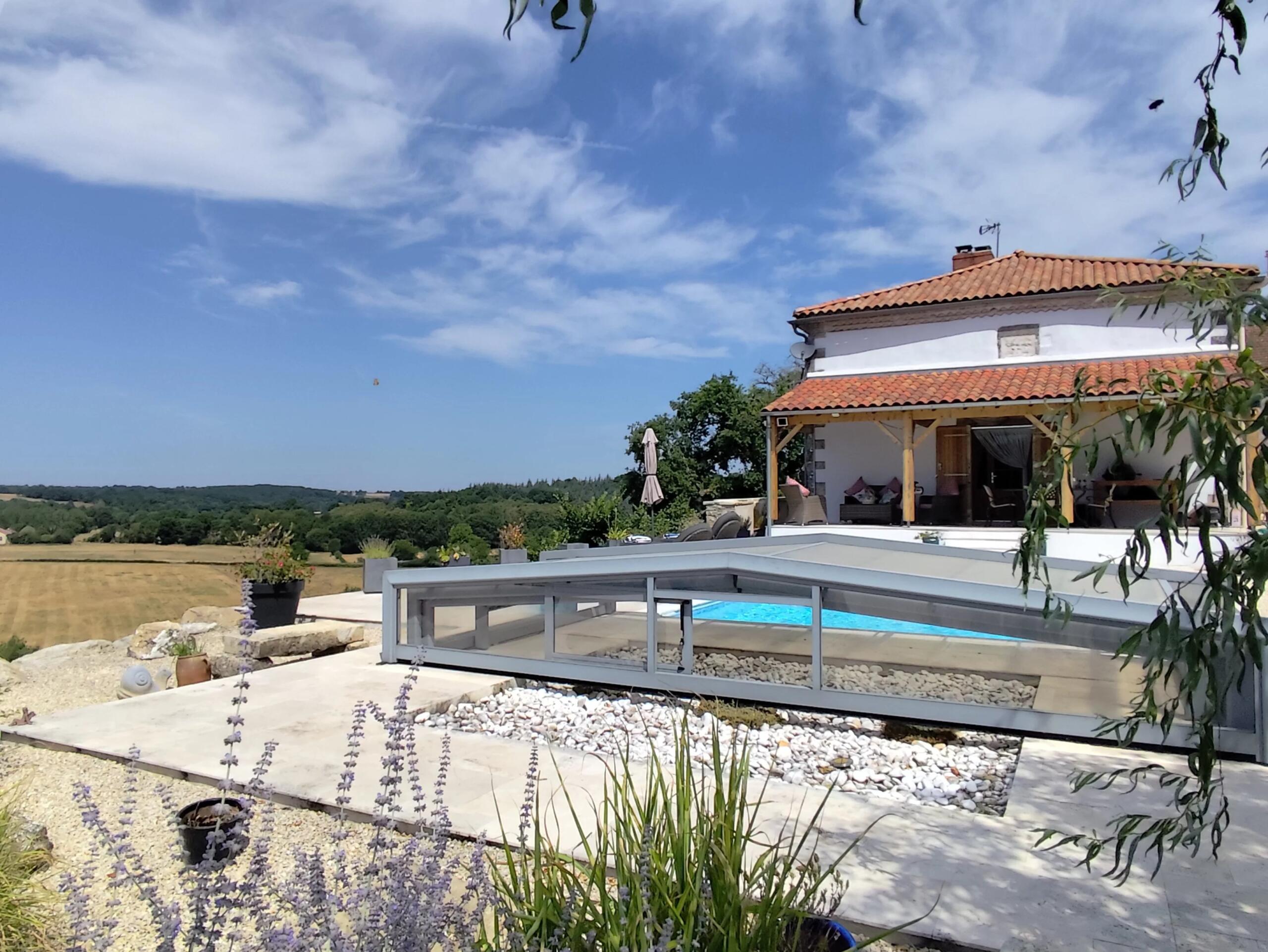 Stunning home with pool, spa and sweeping rural views, Poitou-Charentes – France – BVI86185