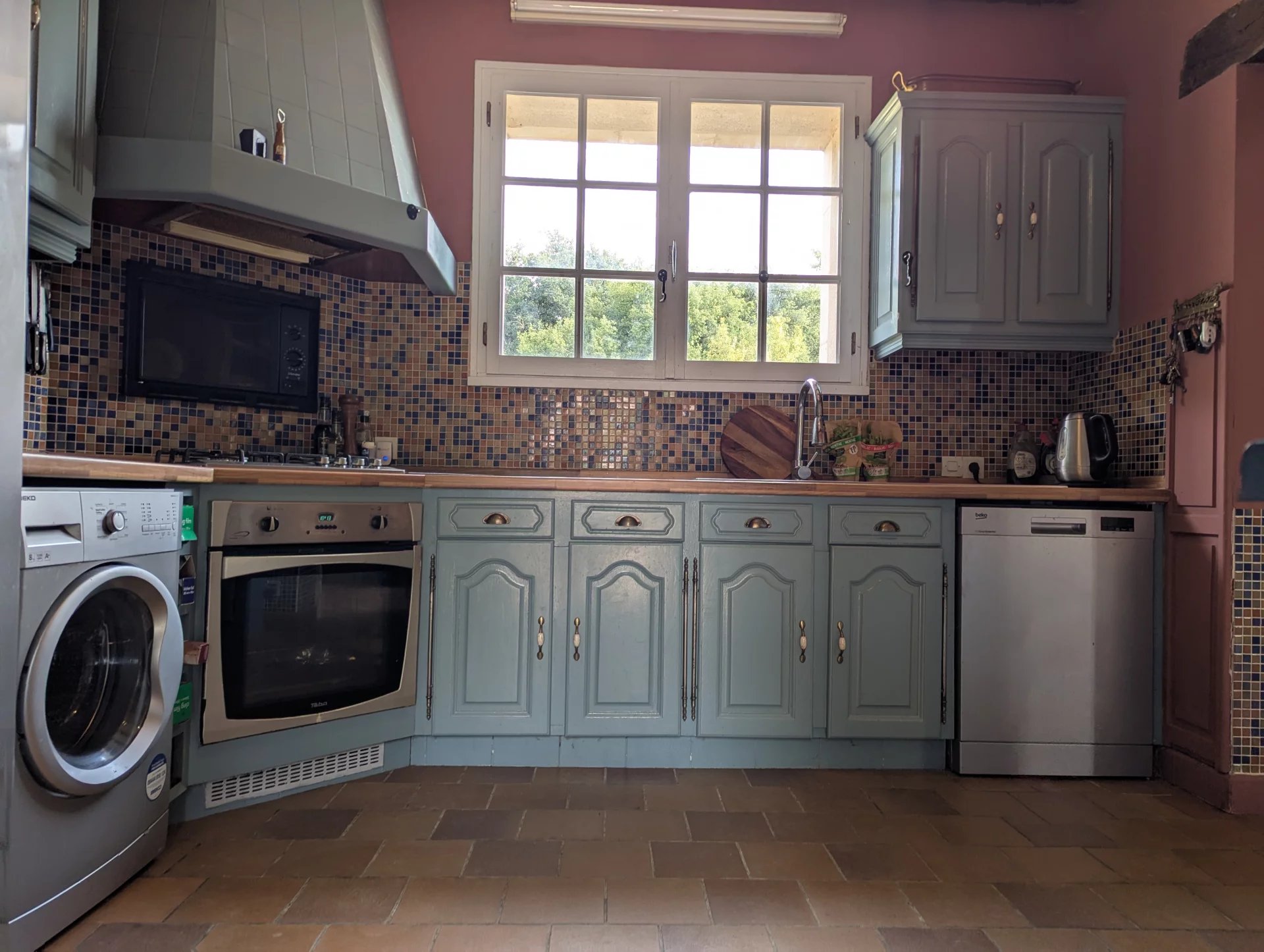 Stunning 4 bedroom manor house with pool and guest suite, Pays de la Loire – France – BVI80982