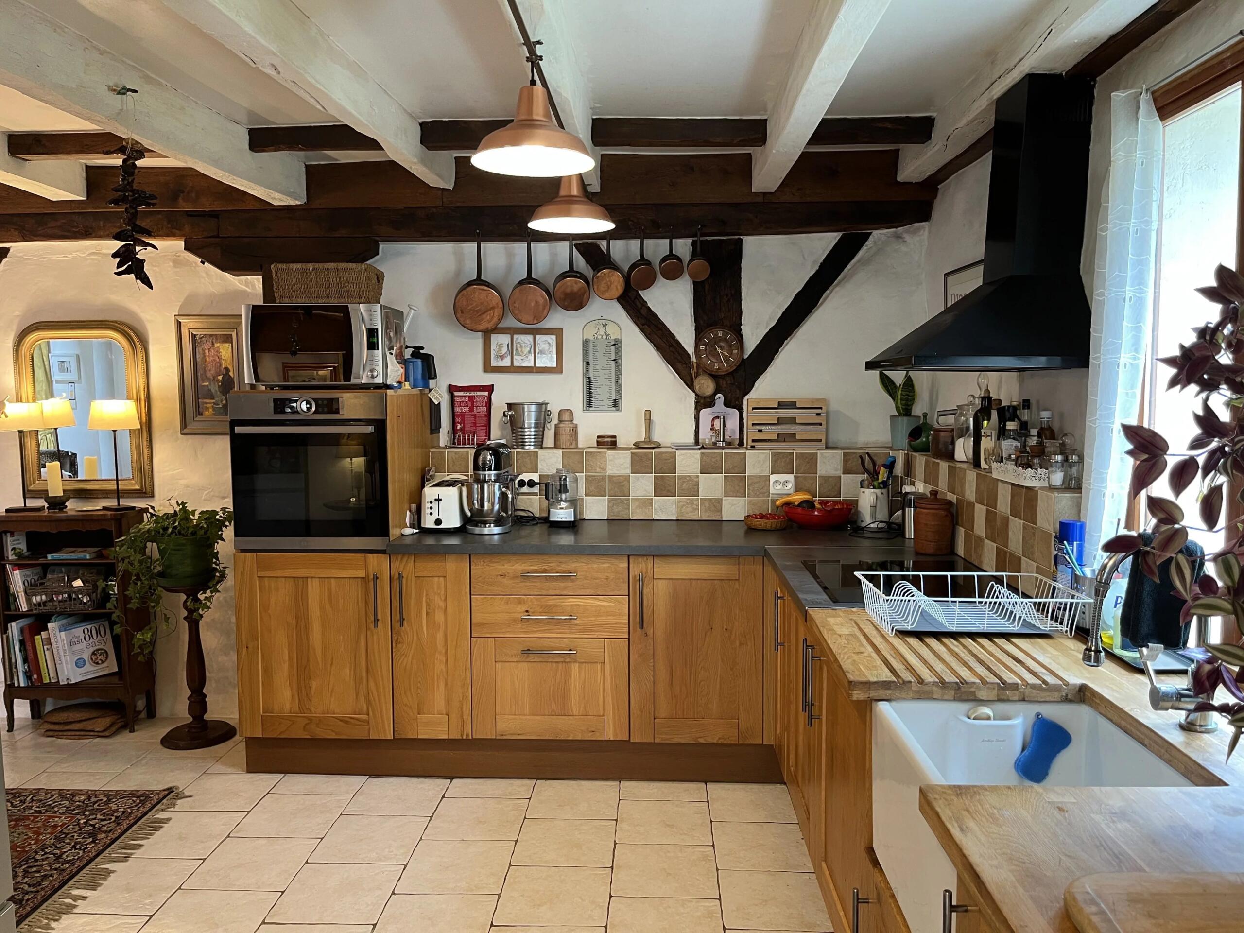 Gorgeous countryside dwelling with attached garden and barn, Poitou-Charentes – France – BVI86200