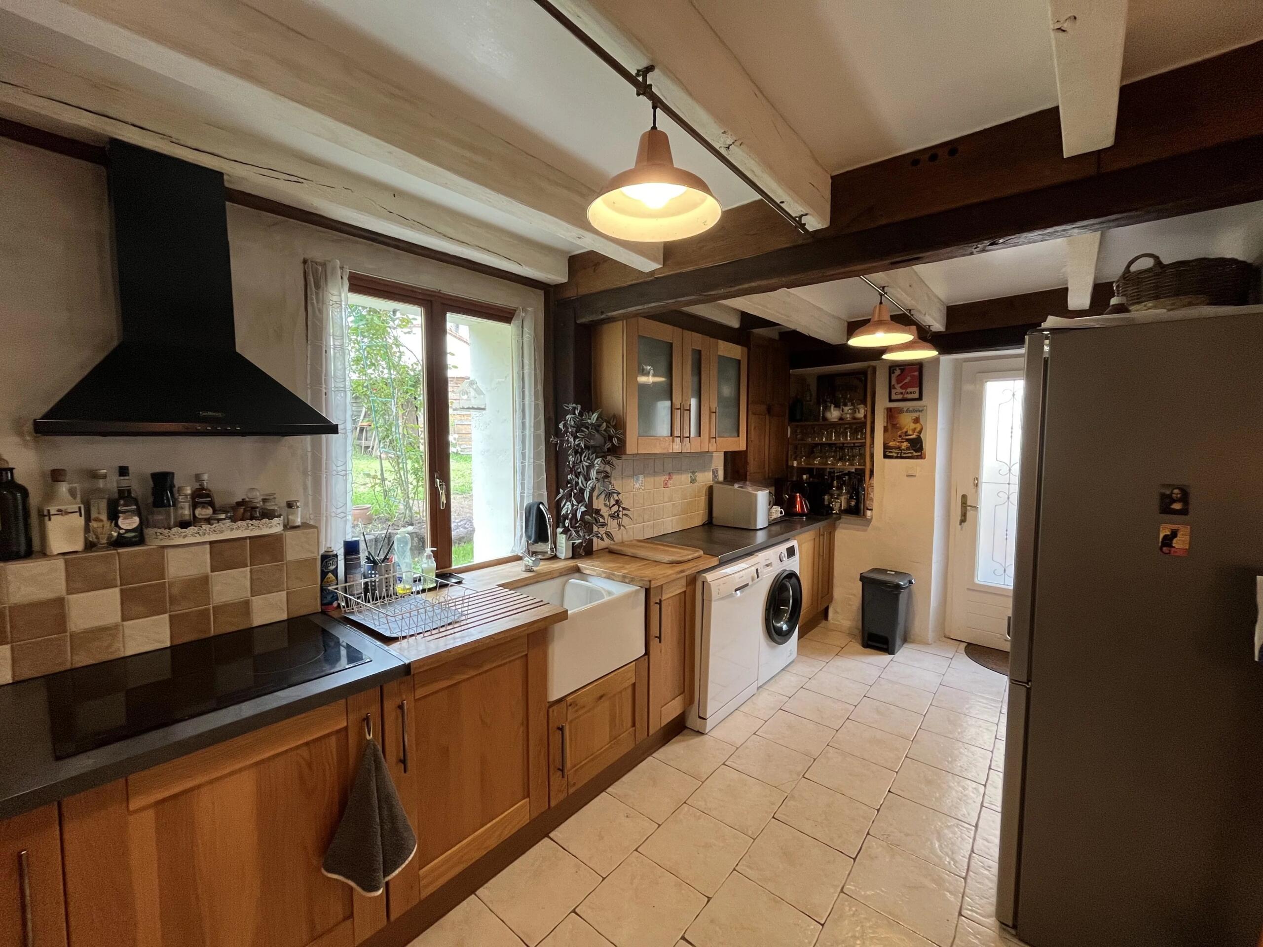 Gorgeous countryside dwelling with attached garden and barn, Poitou-Charentes – France – BVI86200
