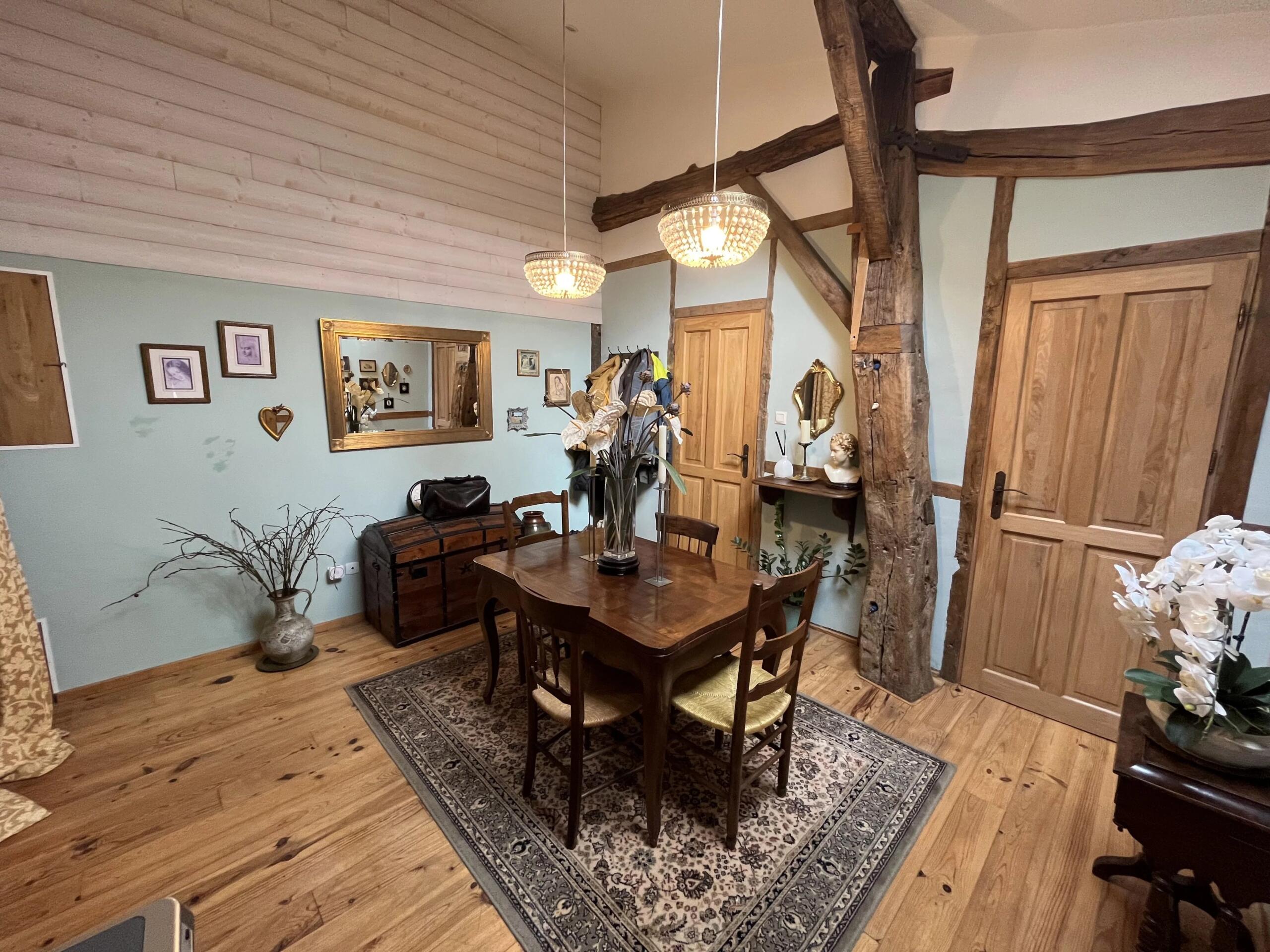 Gorgeous countryside dwelling with attached garden and barn, Poitou-Charentes – France – BVI86200