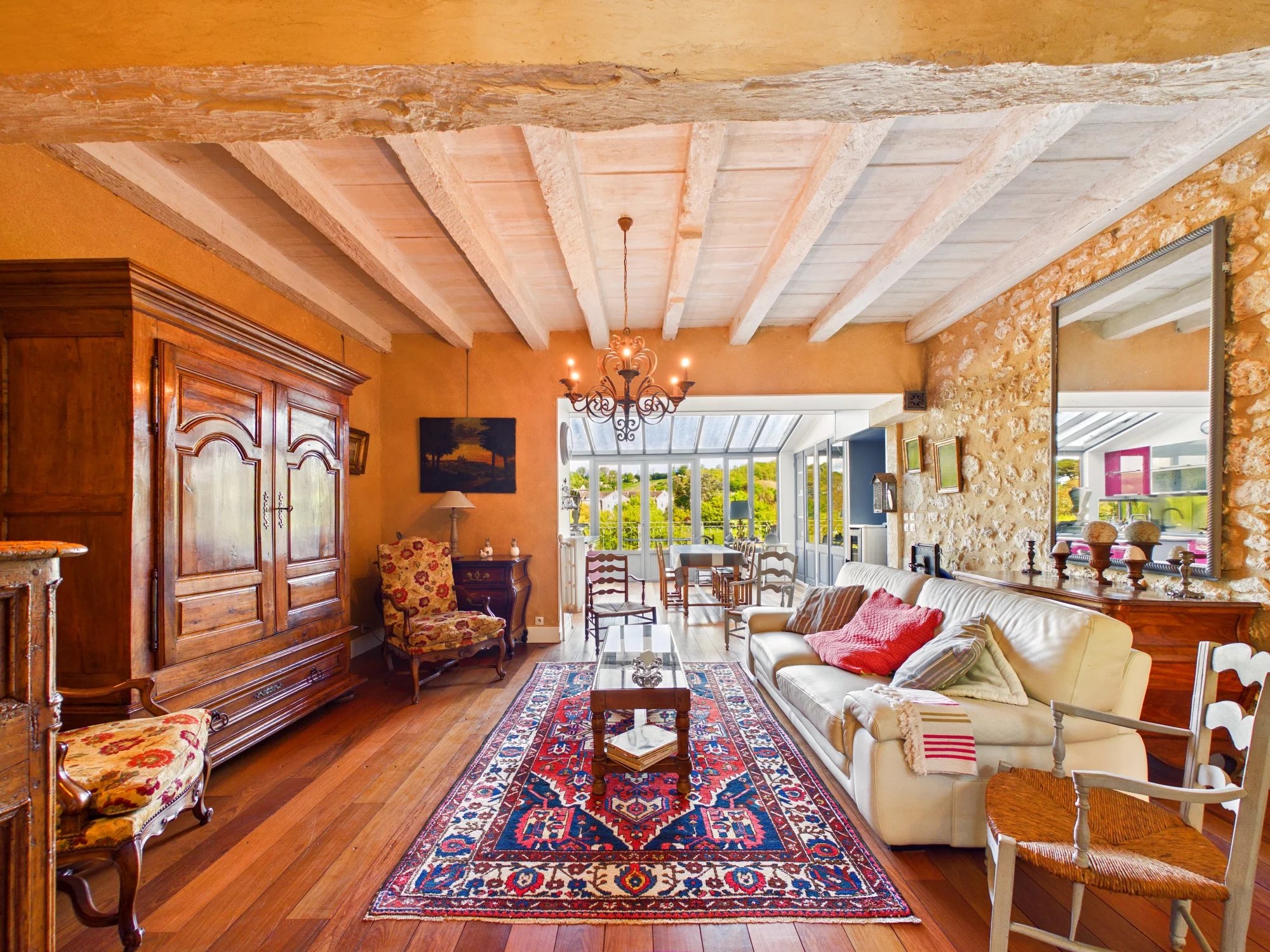 Bourgeois town house with river views, Aquitaine – France – BVI85503