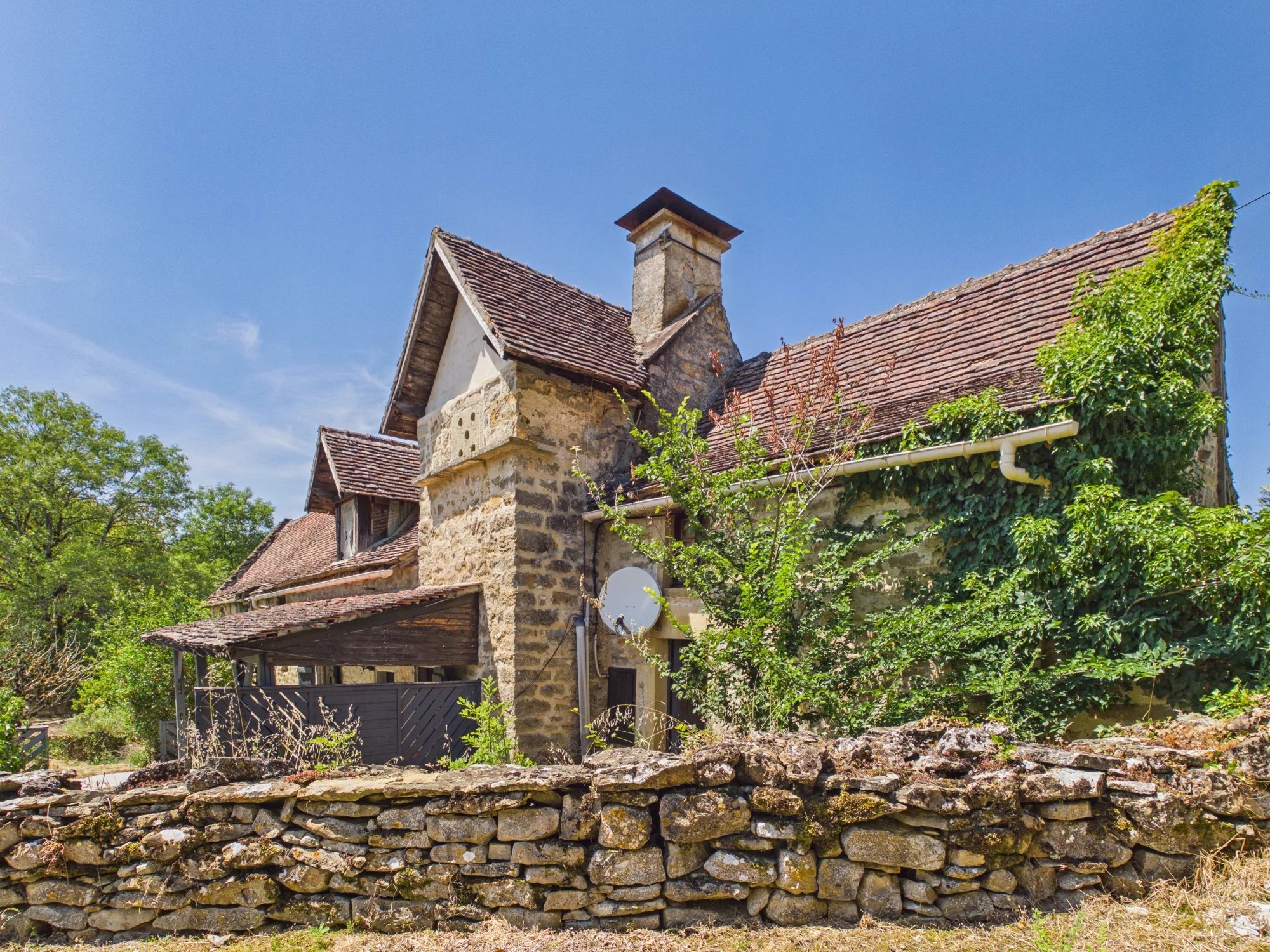 Sector Tarn-Et-Garonne, Charming 2-Bedroom Stone House in Puylagarde, Midi-Pyrénées – France – BVI85745