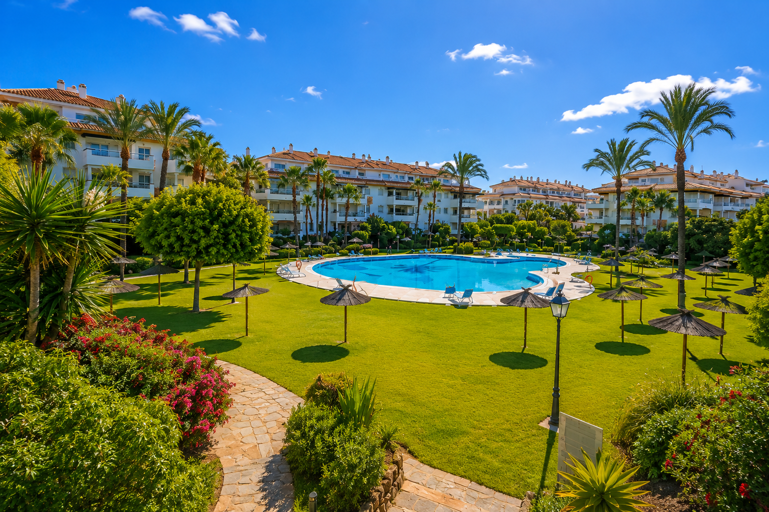 2 bedroom Penthouse in Marbella, Malaga, Spain – 428-05458P