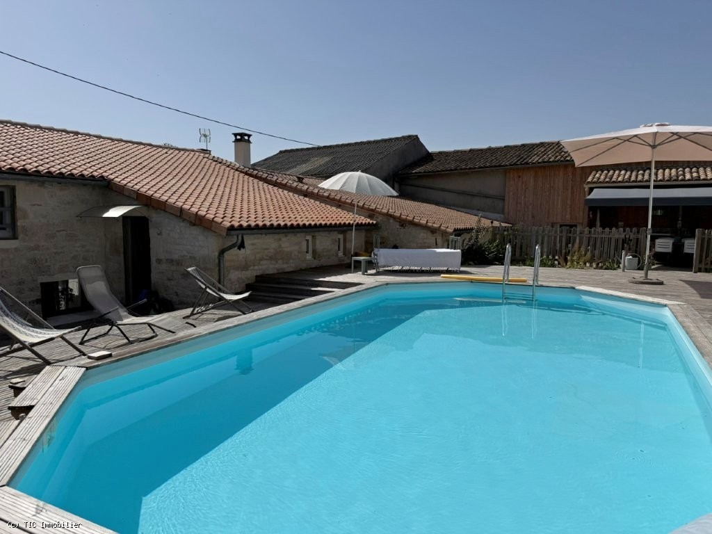 5 bedroom House in Villefagnan, France – r7524