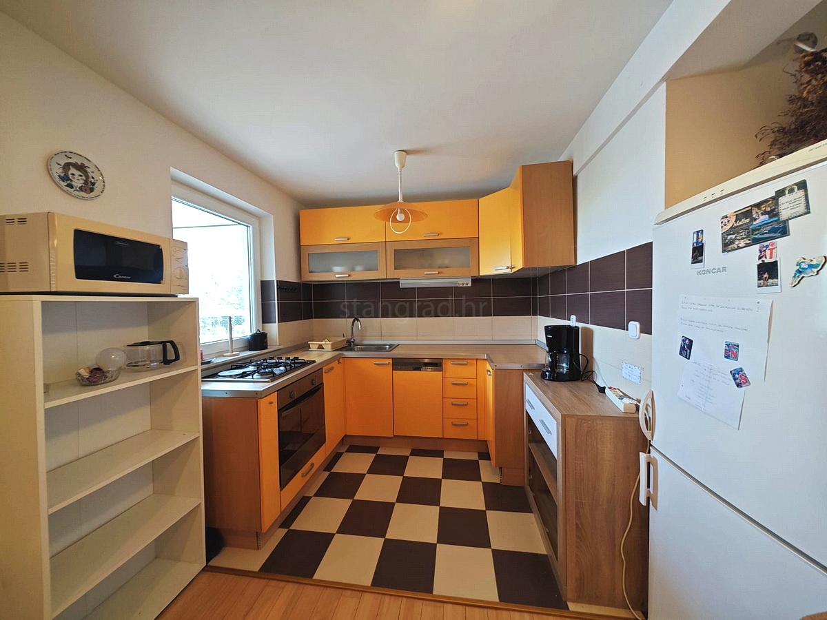 2 bedroom apartment in Dobrinj, Croatia – 103703