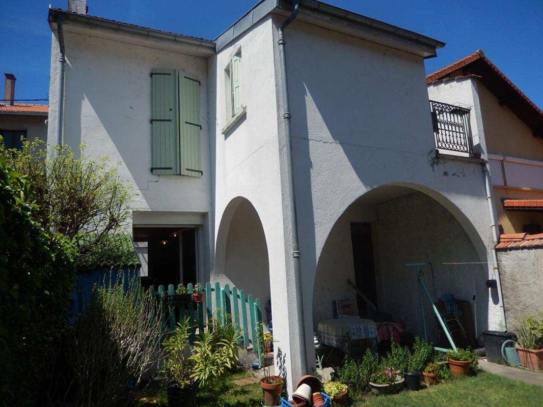 2 bedroom maison in Saint Girons, Ariège, France