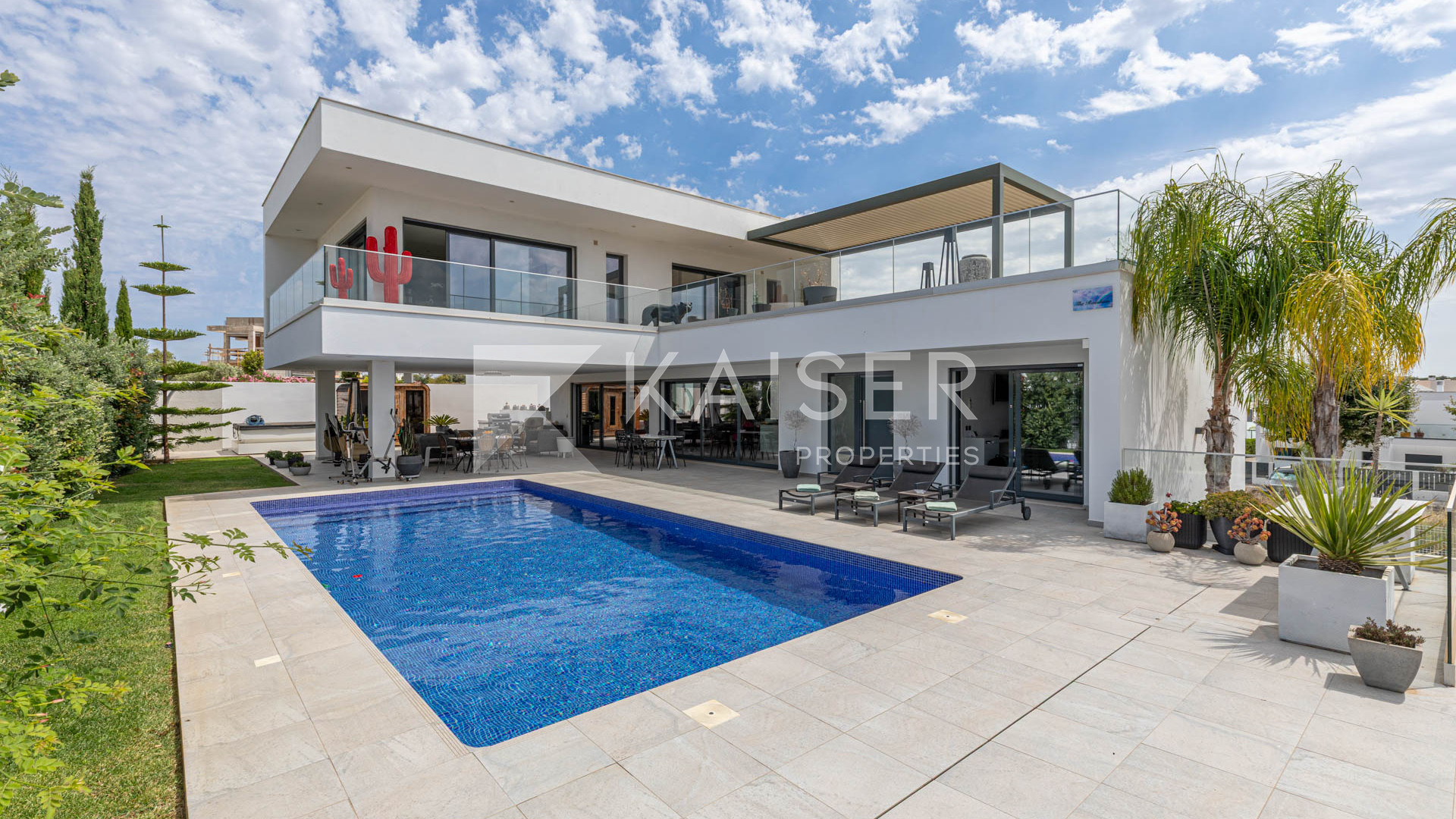 3 bedroom Villa house in Alcantarilha, Portugal – KP1357