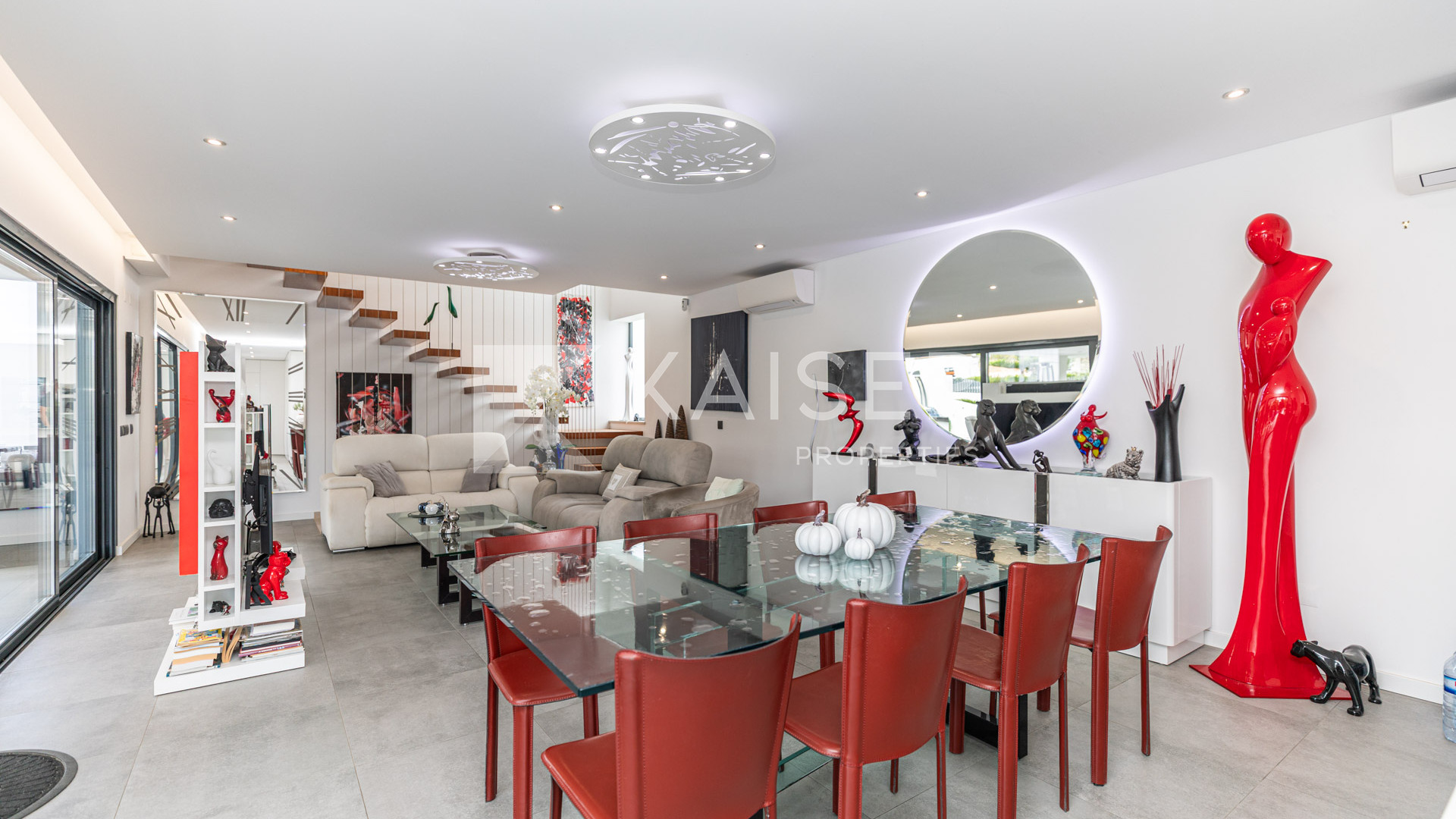 3 bedroom Villa house in Alcantarilha, Portugal – KP1357