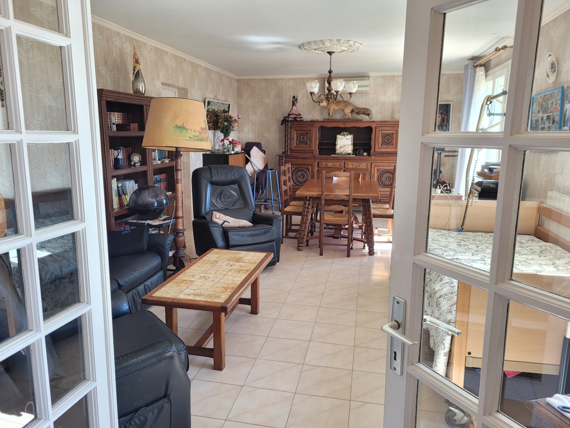 3 bedroom Detached House in Saint Genies De Fontedit, Herault, France – s269000ede