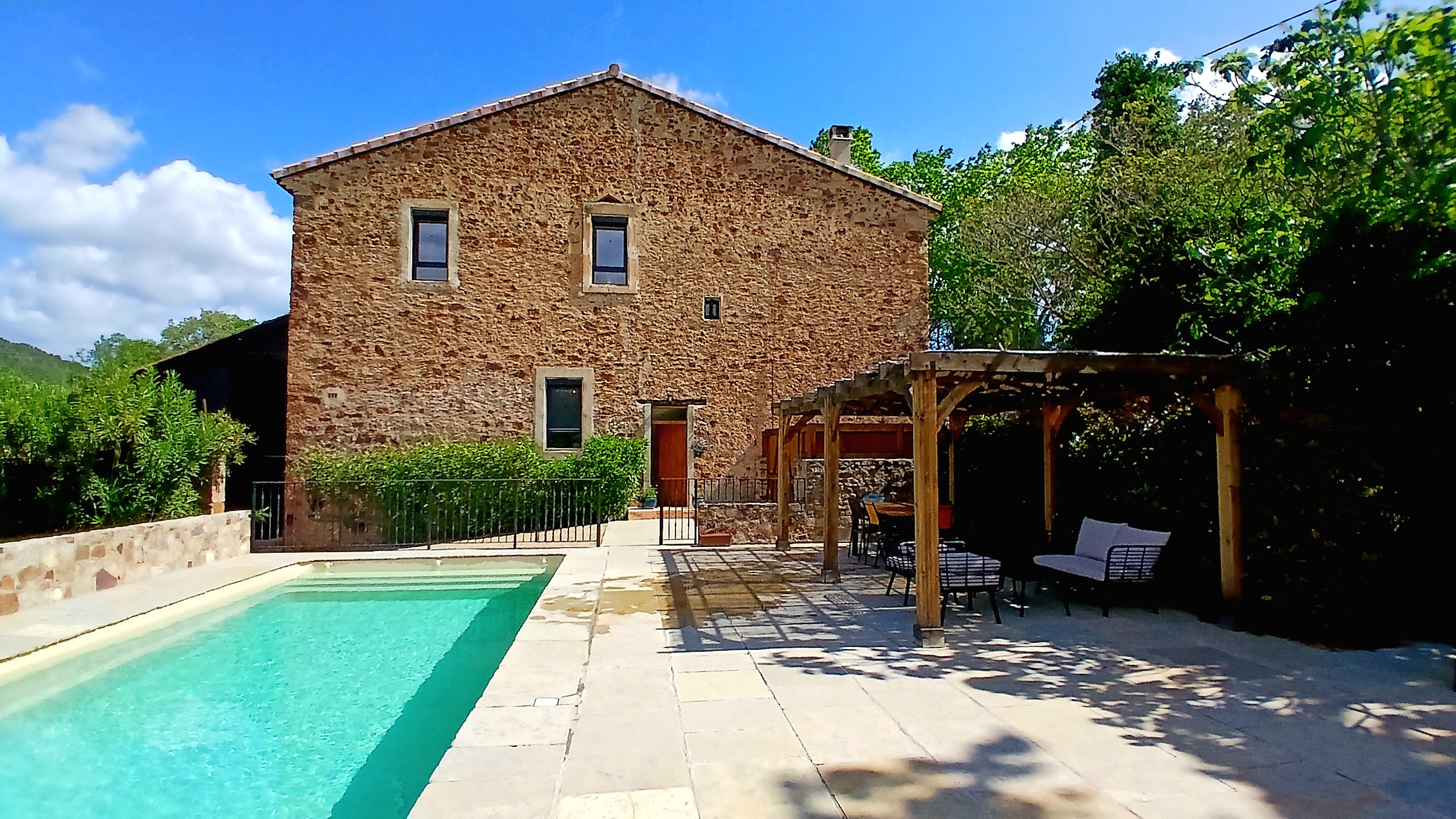 6 bedroom Detached House in Saint Chinian, Herault, France – cs865000ee