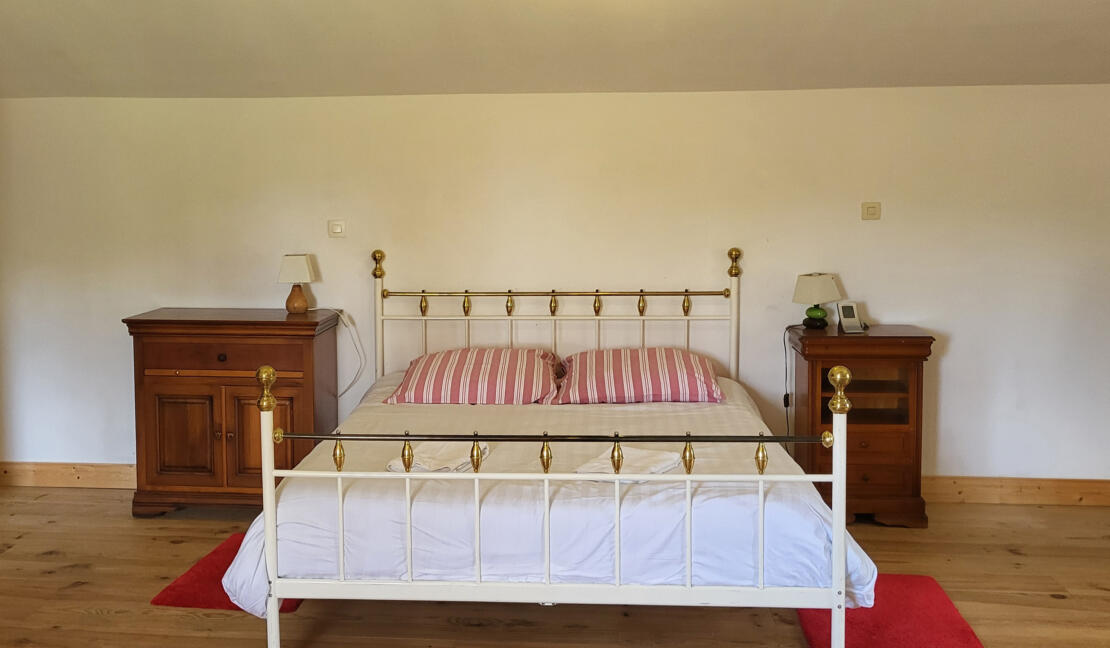 Beautiful traditional stone farmhouse for sale; events, weddings, horses or camping