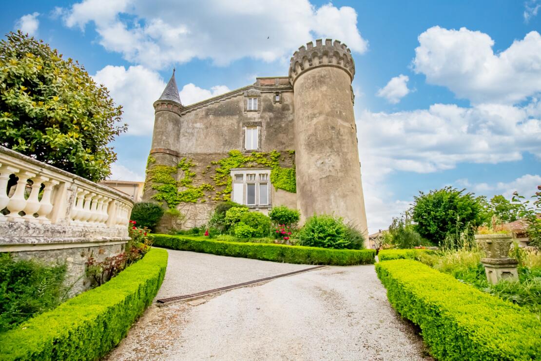 Beautiful chateau for sale with a pool, modern comforts and original historic features