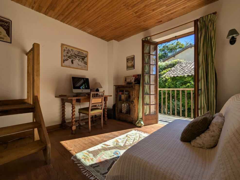 Charming 3 bed house with garden, pool and sunny terraces near Le Mas d’Azil