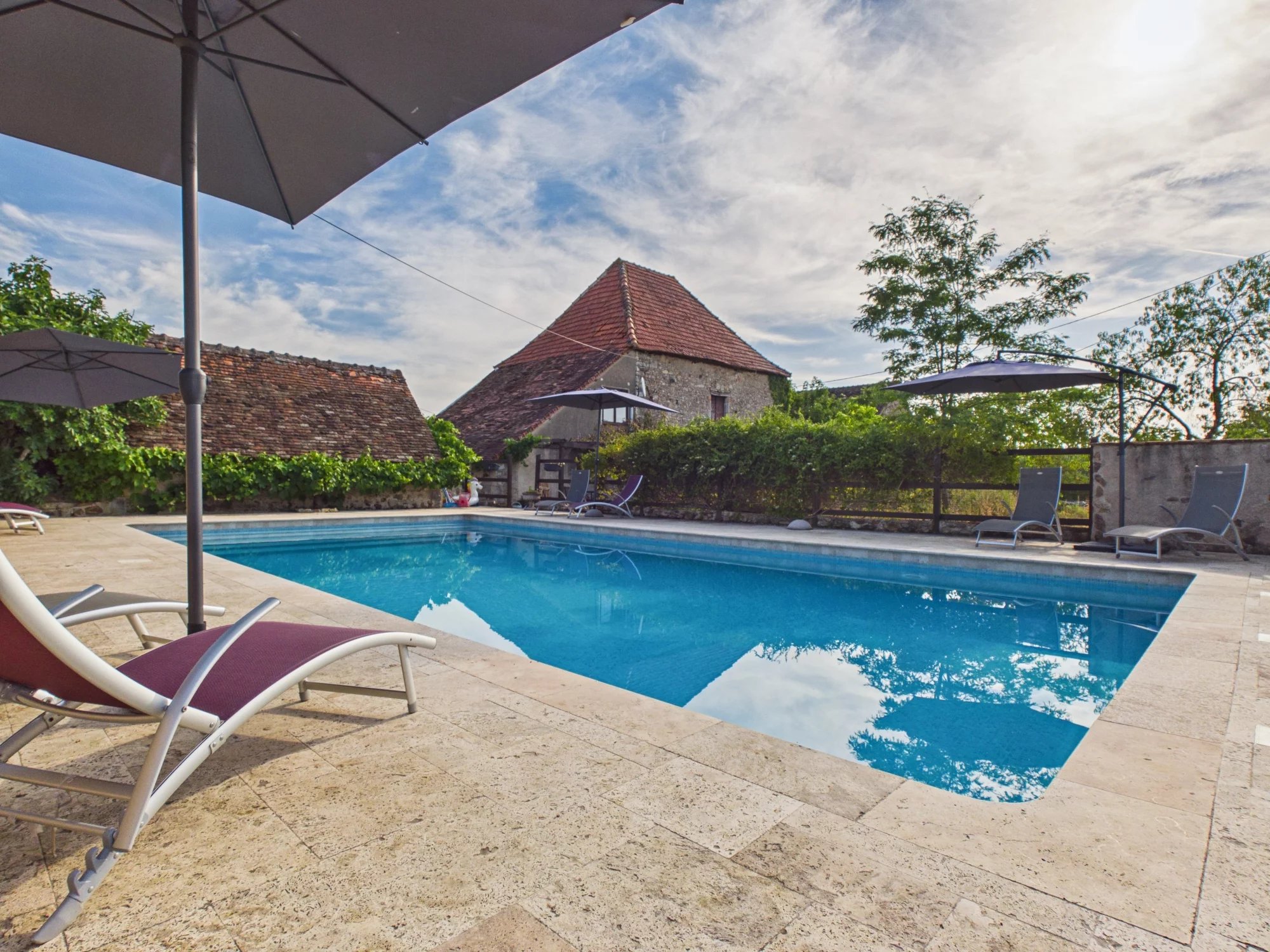 Rare opportunity to acquire a unique fortress chateau located in the heart of the Vienne., Poitou-Charentes – France – BVI67966