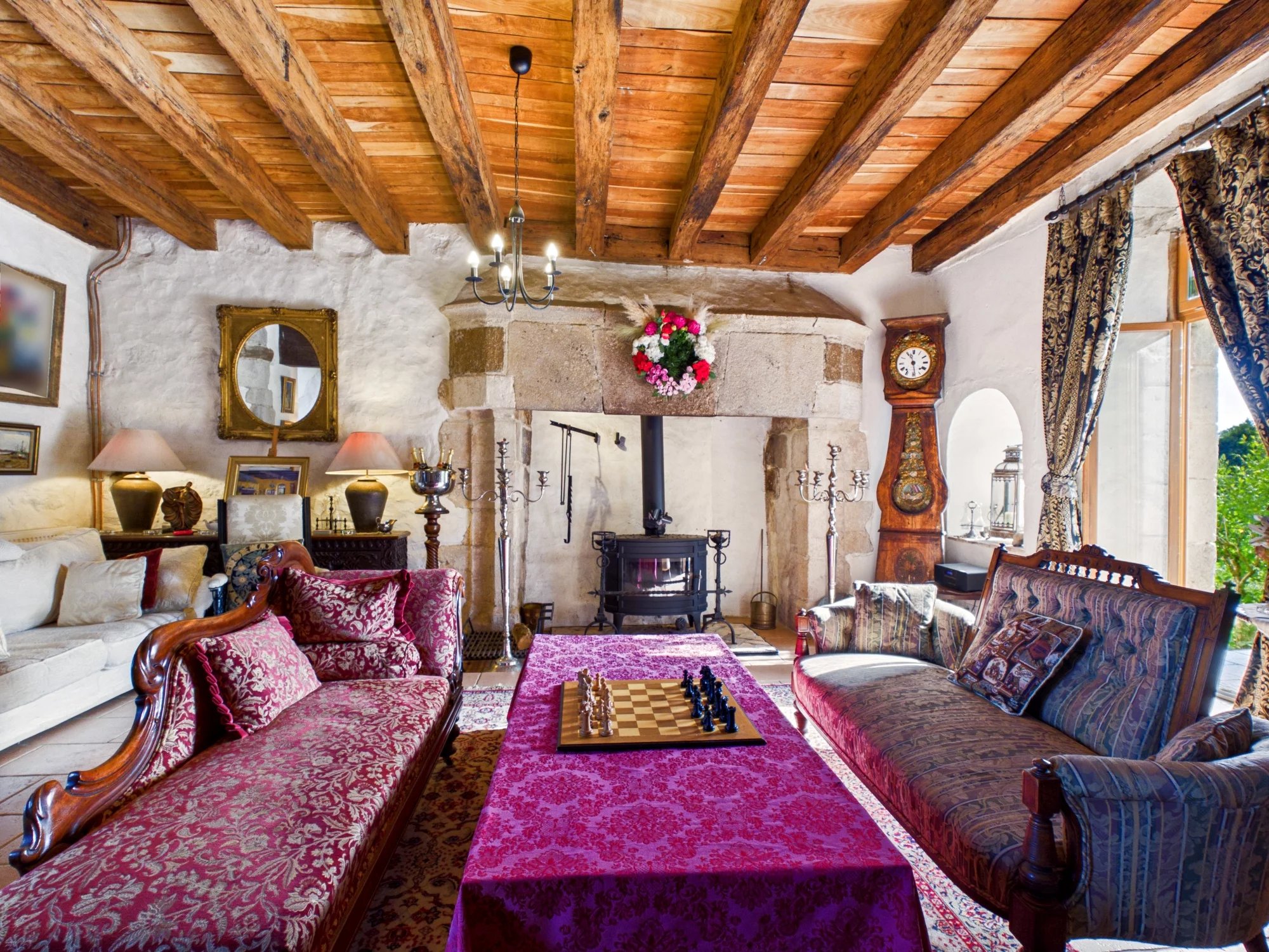 Rare opportunity to acquire a unique fortress chateau located in the heart of the Vienne., Poitou-Charentes – France – BVI67966
