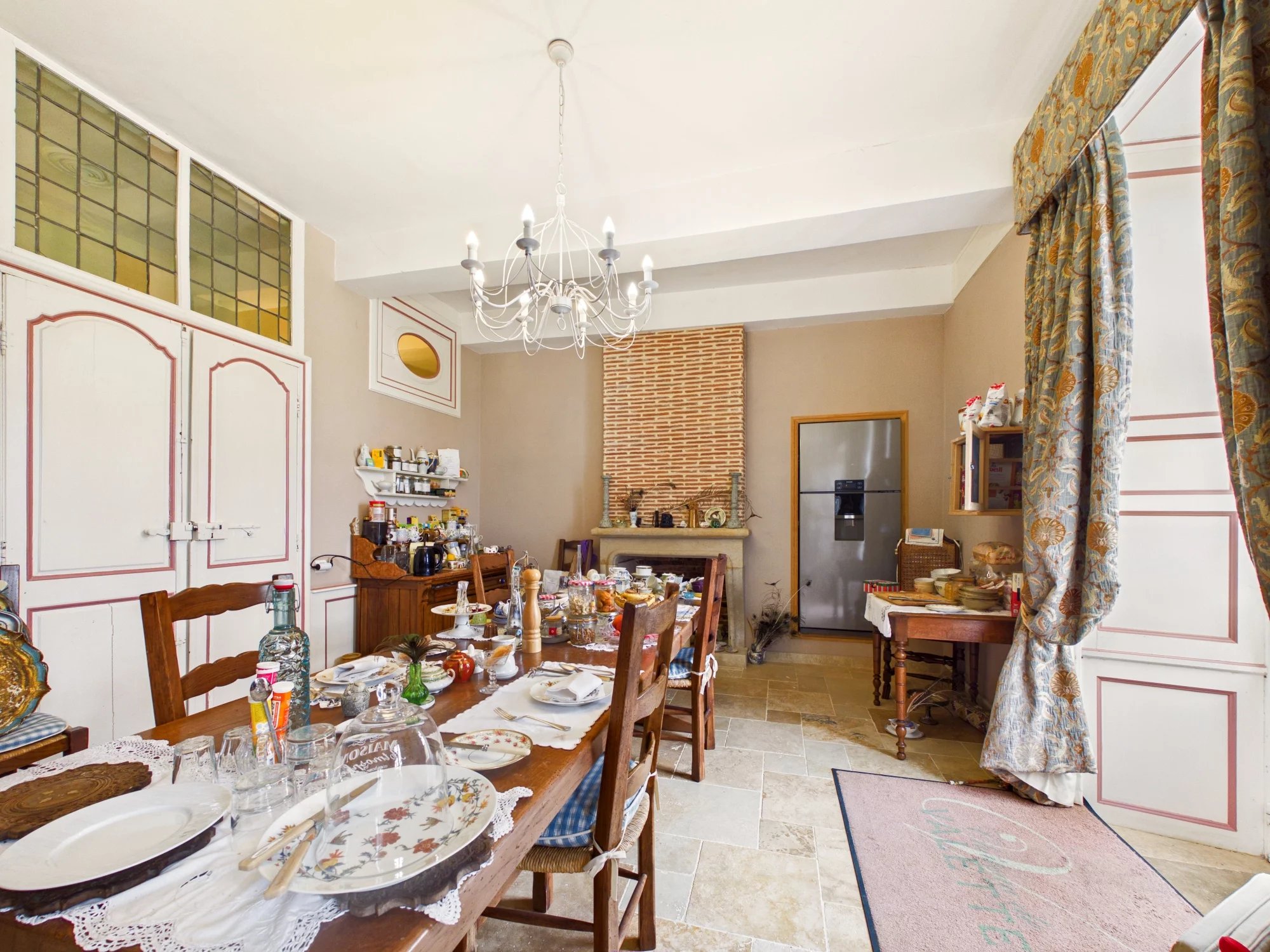 Magnificent countryside chateau, set in a private valley location, Aquitaine – France – BVI81580