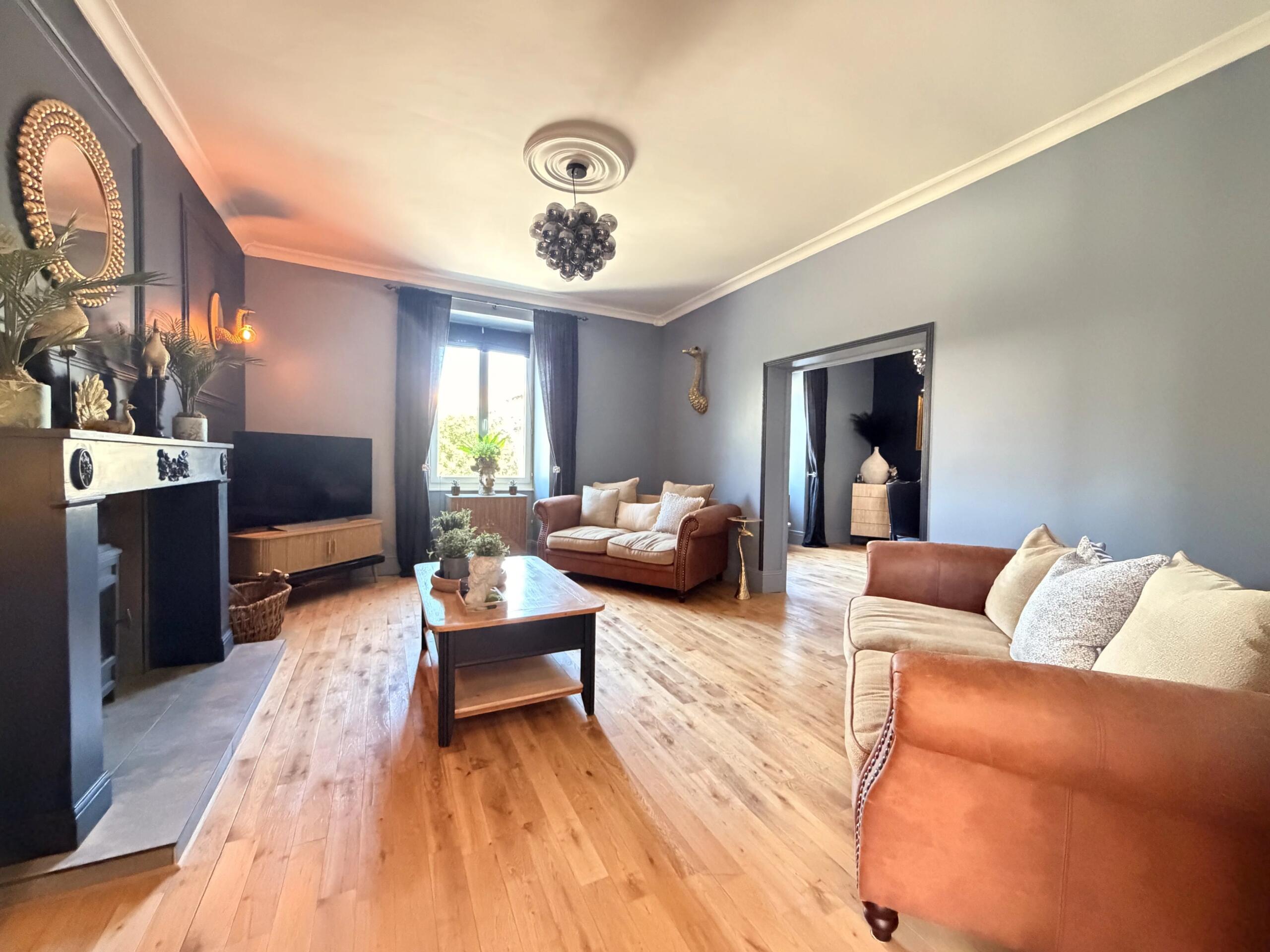 Stunning Renovated Country Property with business potential between Ruffec and Civray, Poitou-Charentes – France – BVI86292