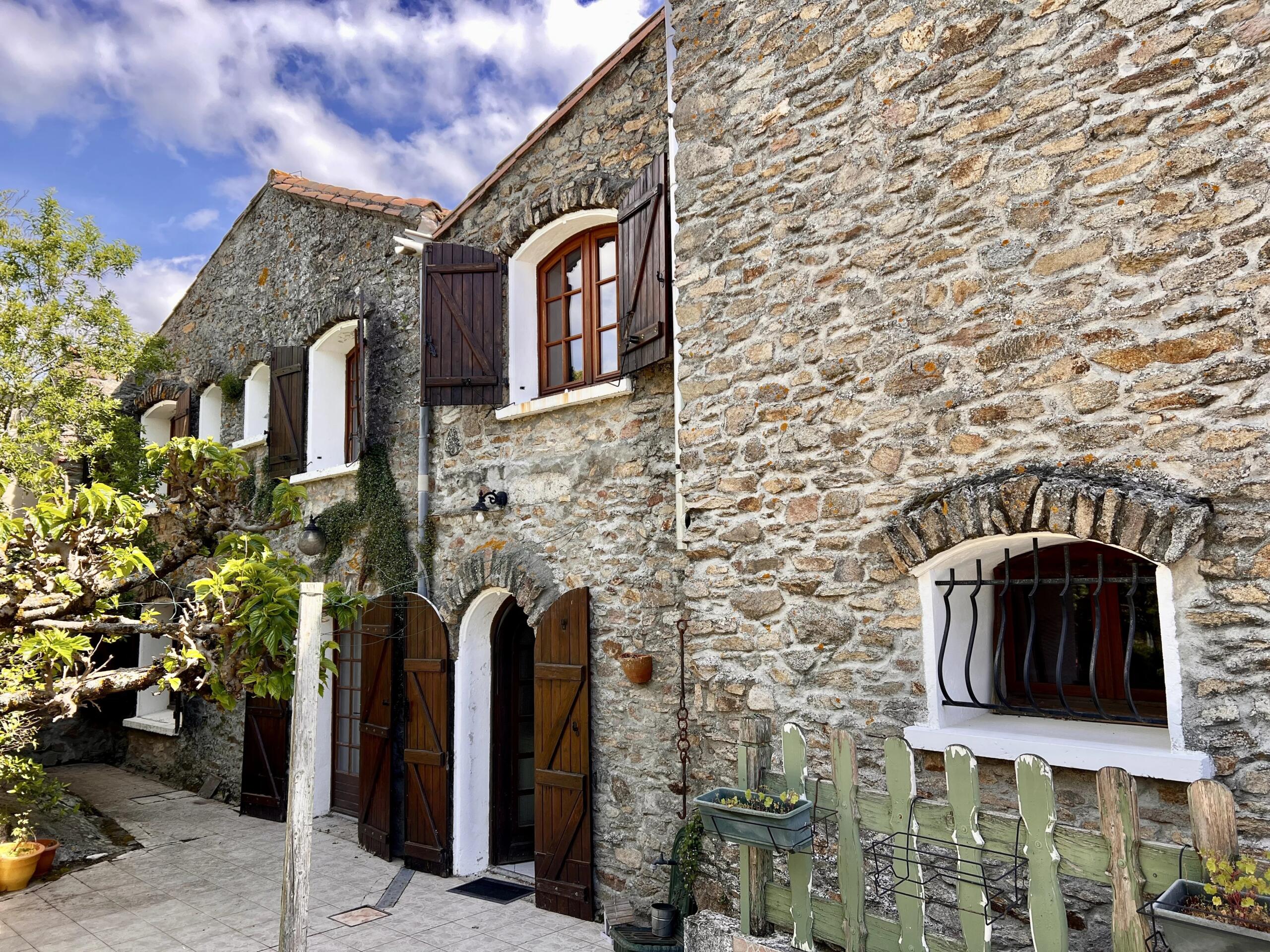 Charming Stone Village House with Garden and Garage near Montolieu, Languedoc-Roussillon – France – BVI83740