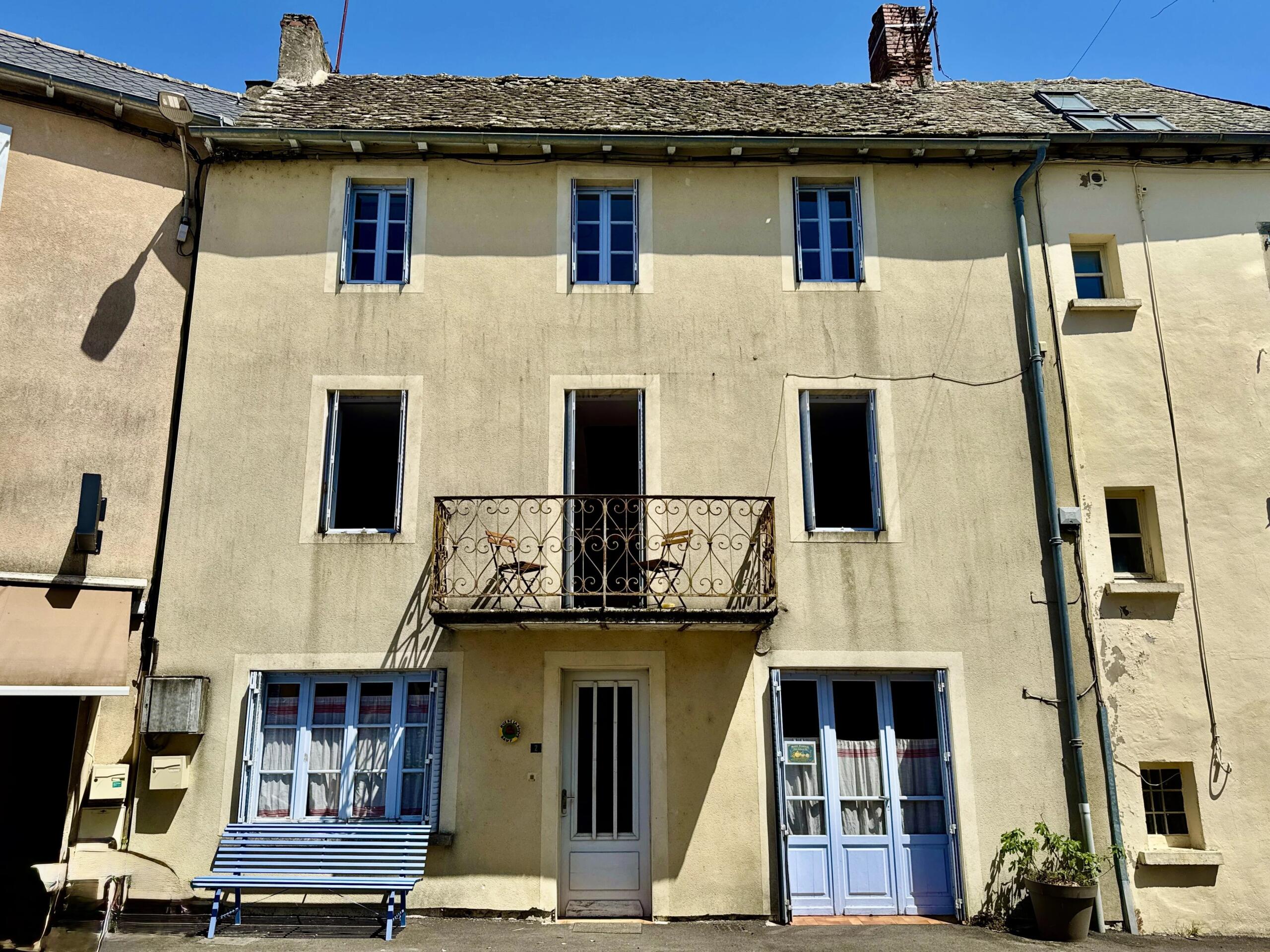 Characterful village house with garden and barn, Midi-Pyrénées – France – BVI86299