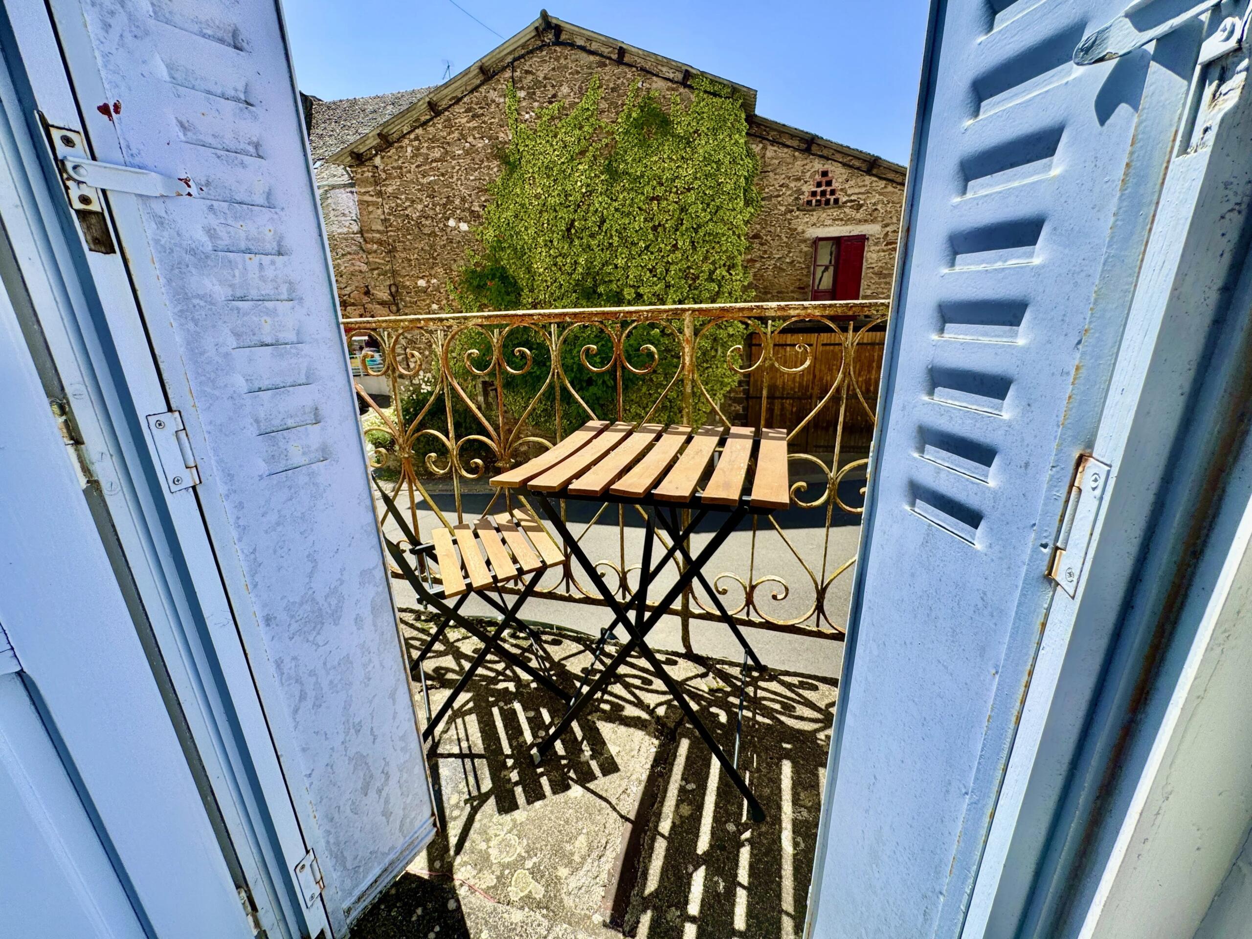 Characterful village house with garden and barn, Midi-Pyrénées – France – BVI86299