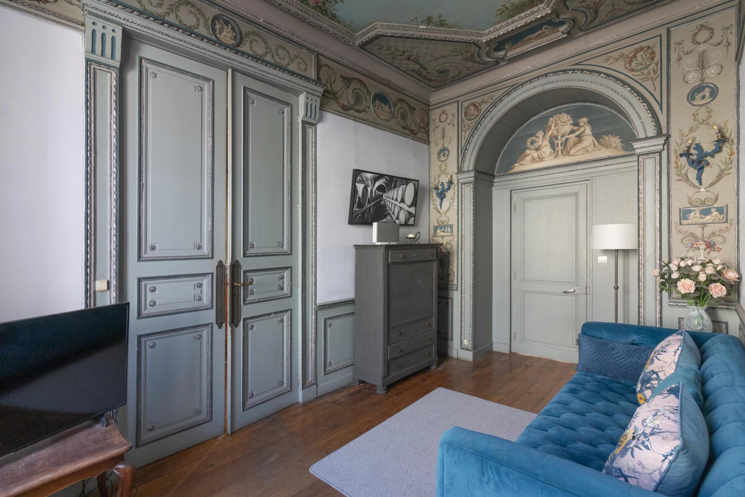 Elegant period property with five guest houses in the heart of this riverside market town., Poitou-Charentes – France – BVI84697