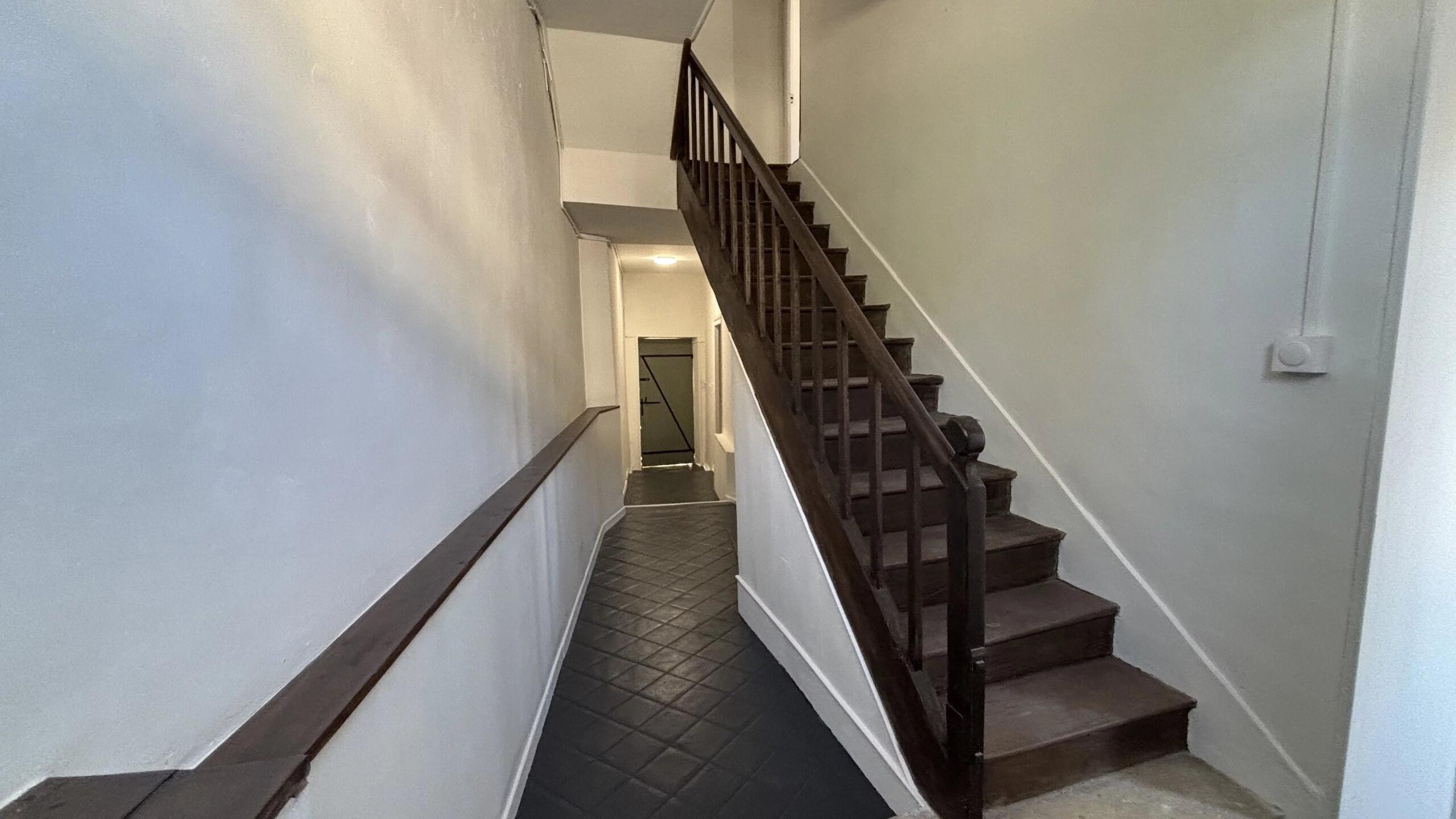 Renovated townhouse in the centre of Montmorillon, Poitou-Charentes – France – BVI85946