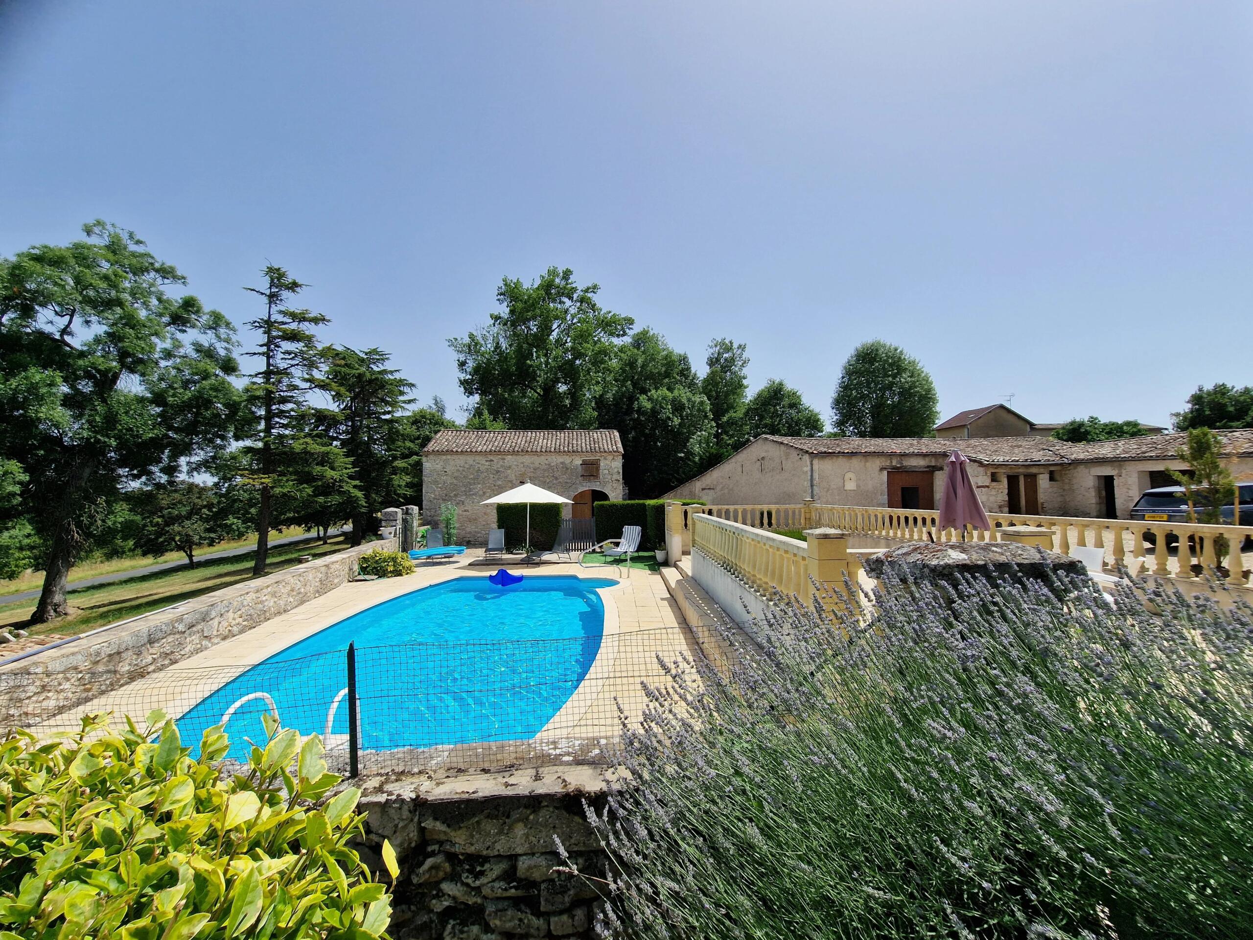 Character Property with Exceptional Potential in the Dordogne Valley, Aquitaine – France – BVI86230