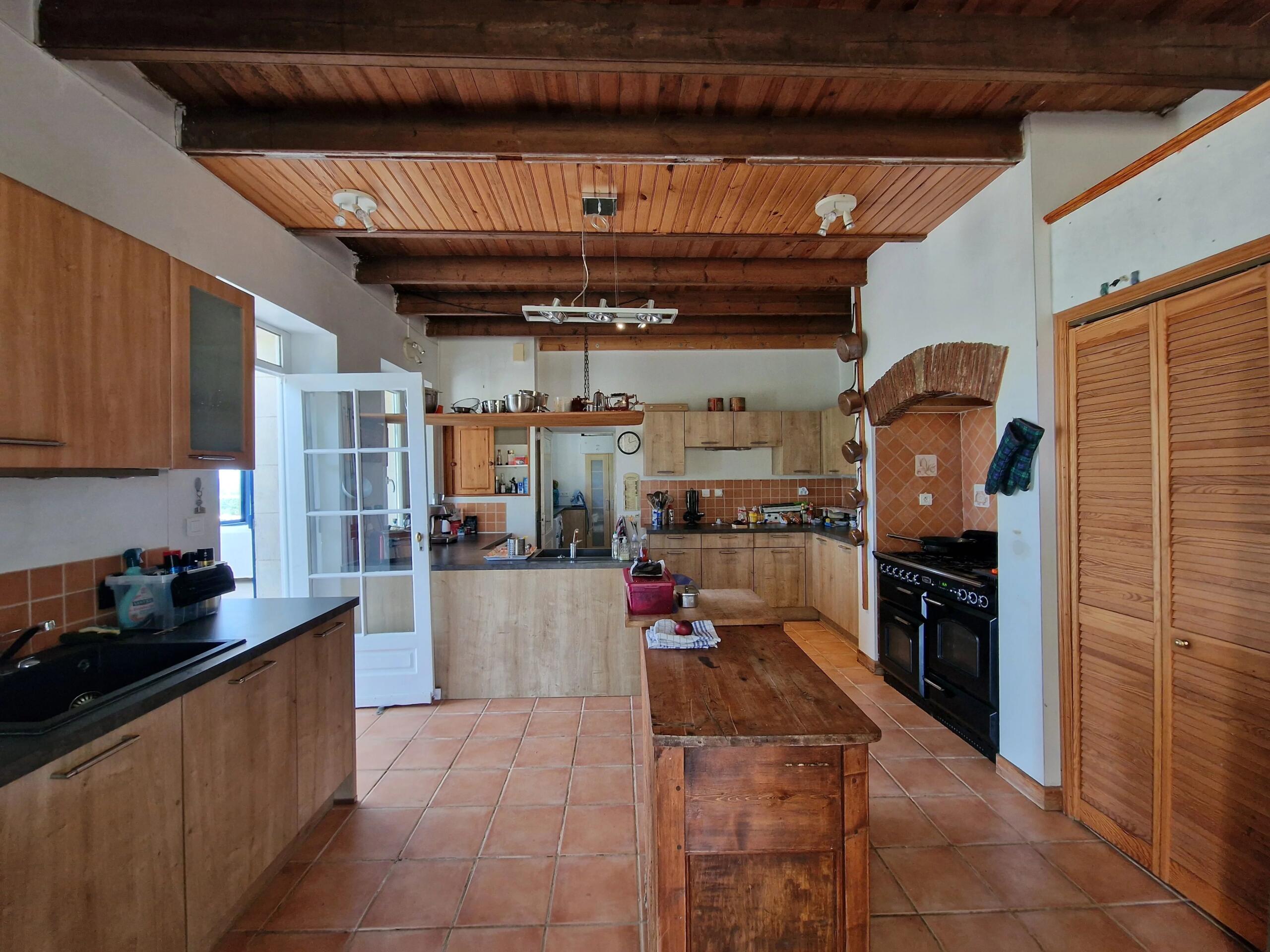 Character Property with Exceptional Potential in the Dordogne Valley, Aquitaine – France – BVI86230