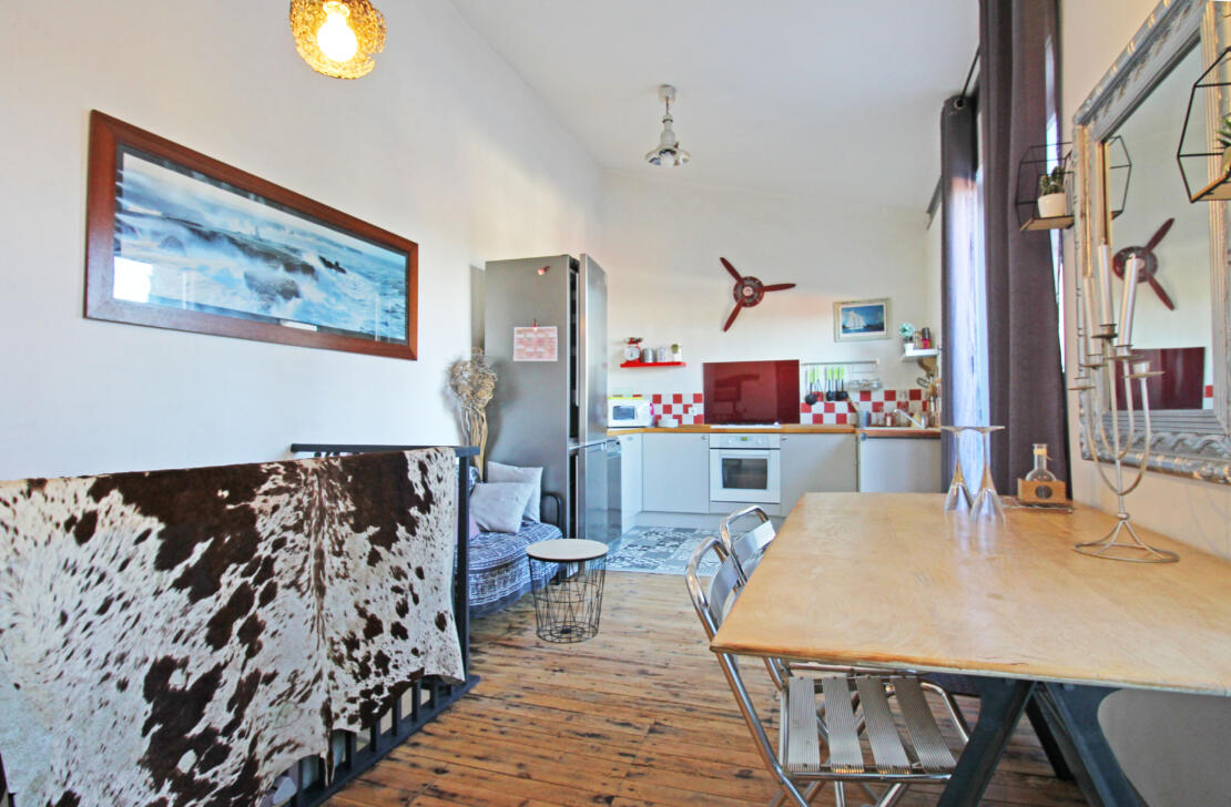 Beautifully renovated Maison de Vigneron with gîte and pool in the pretty village of Bellegarde