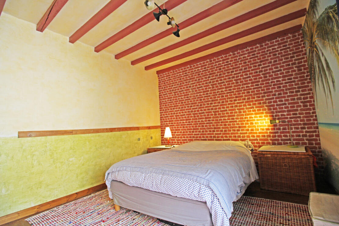 Charming former boulangerie with large terrace, spacious bedrooms and beautiful views near Castelnaudary