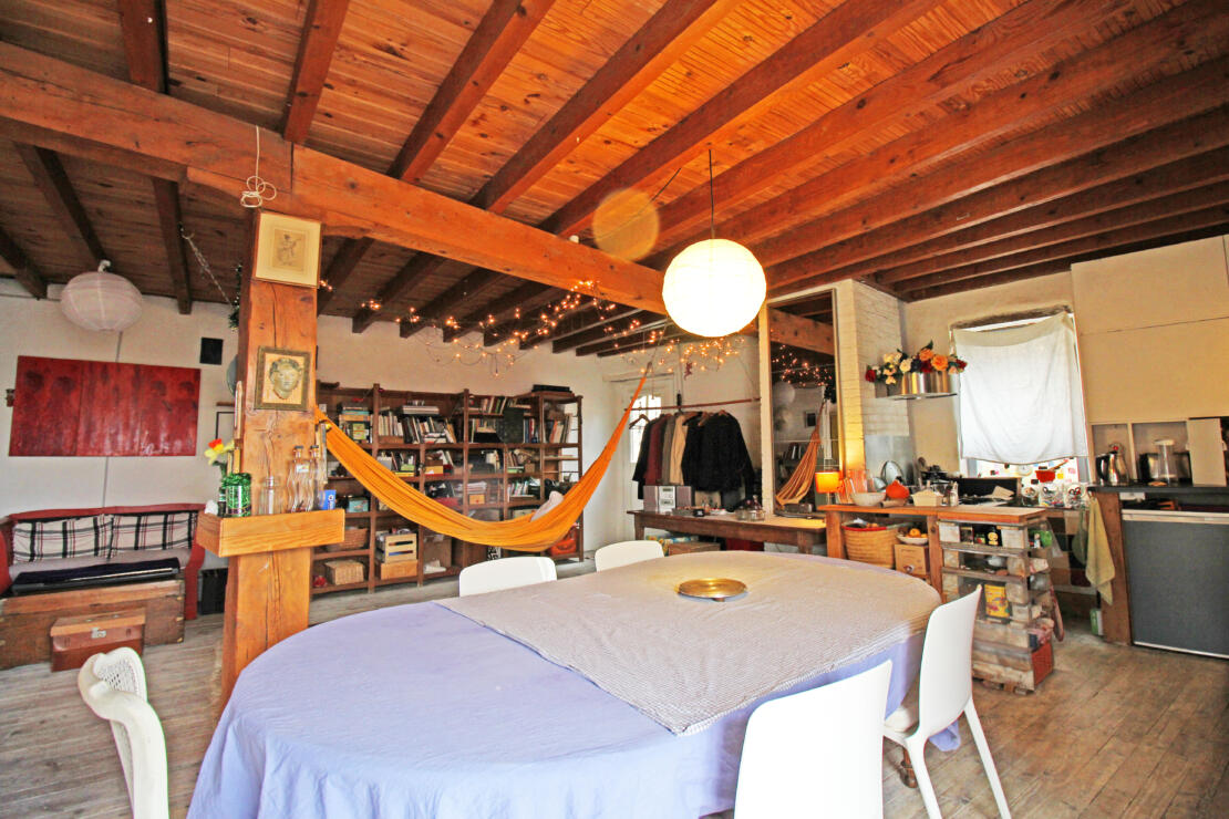 Charming former boulangerie with large terrace, spacious bedrooms and beautiful views near Castelnaudary